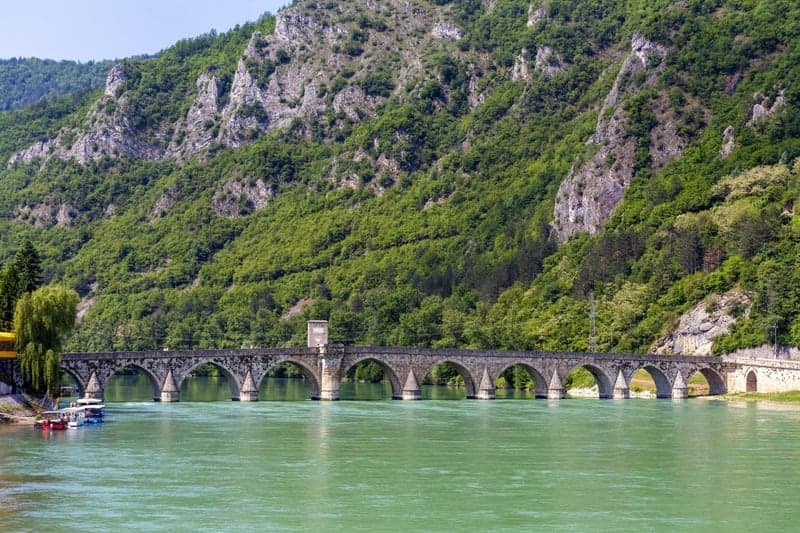 Екскурзия в СЪРБИЯ - В плен на планината Мокра Гора - екскурзия с автобус