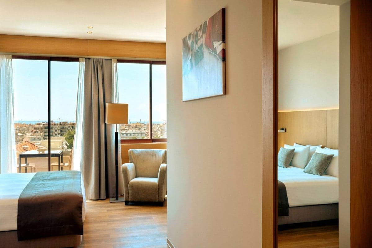 Нова година в ГЪРЦИЯ - СОЛУН - хотел "ZEUS Thessaloniki Lazart" 5* - 3 нощувки - СПЕЦИАЛНО ПРЕДЛОЖЕНИЕ!