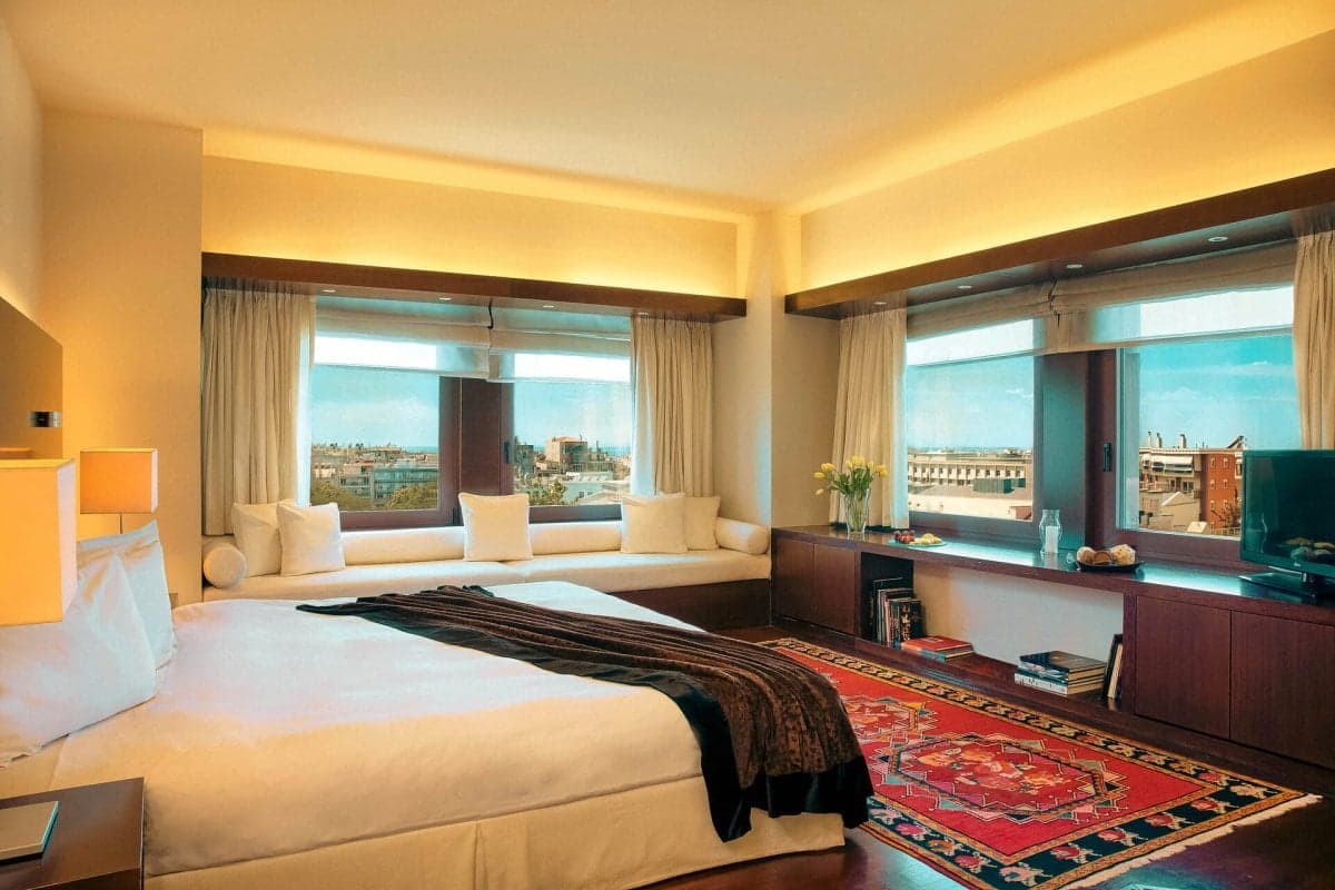Нова година в ГЪРЦИЯ - СОЛУН - хотел "ZEUS Thessaloniki Lazart" 5* - 3 нощувки - СПЕЦИАЛНО ПРЕДЛОЖЕНИЕ!