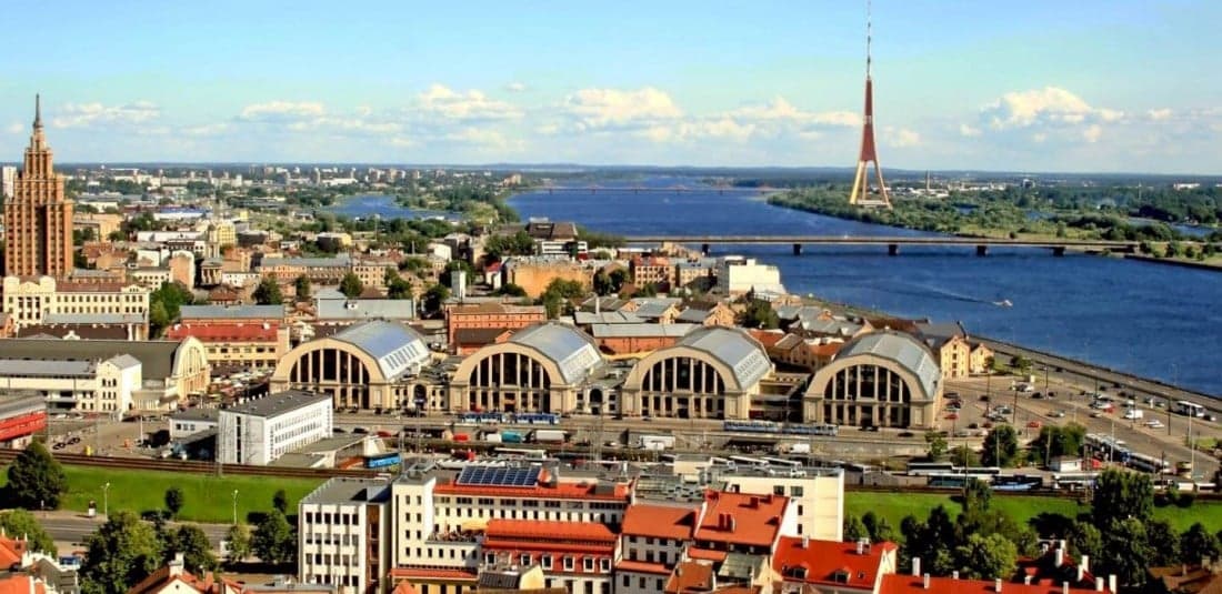 Прибалтика и Полша