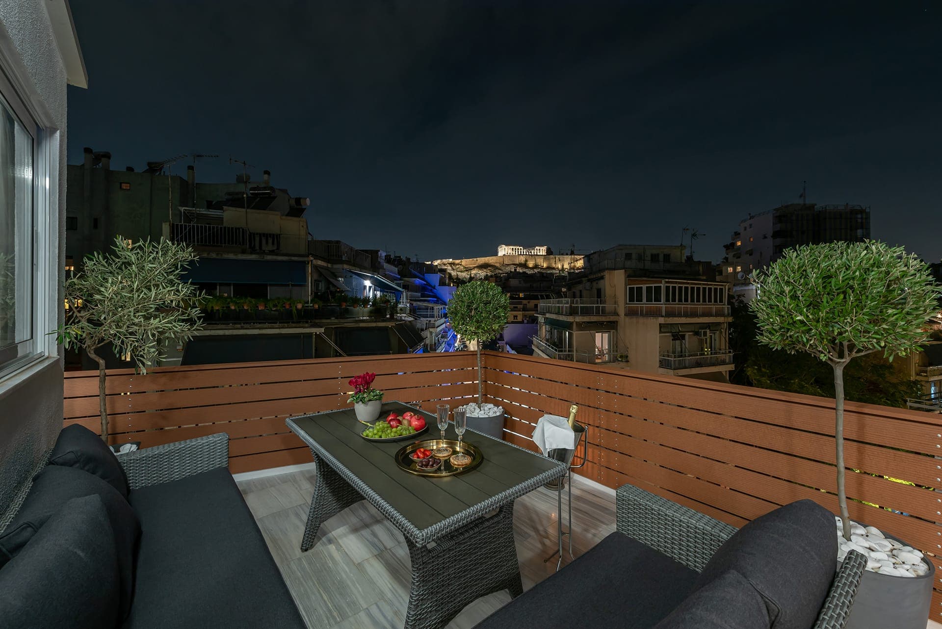 Acropolis Divine Apartments