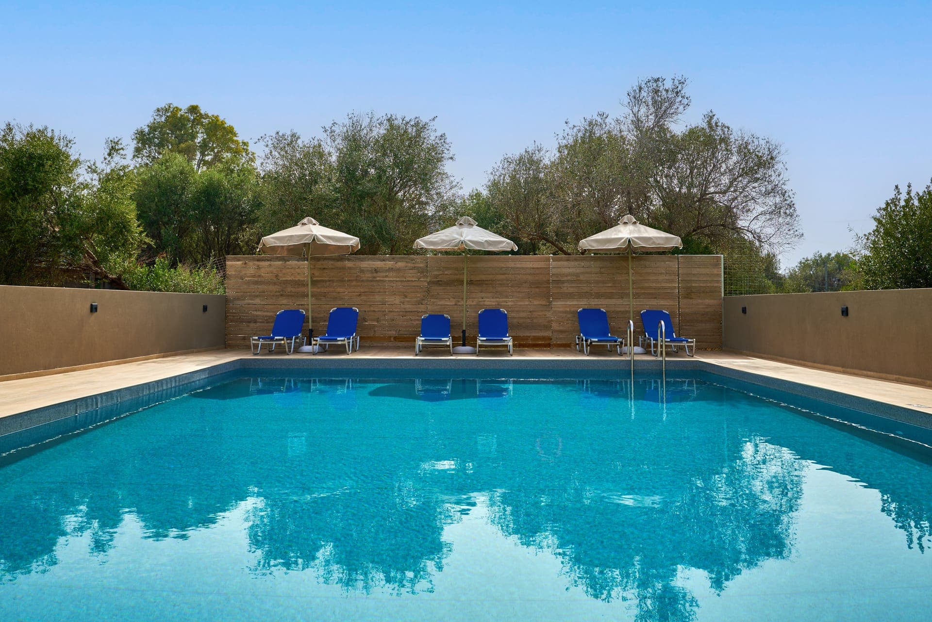 Acropolis Apartments Crete