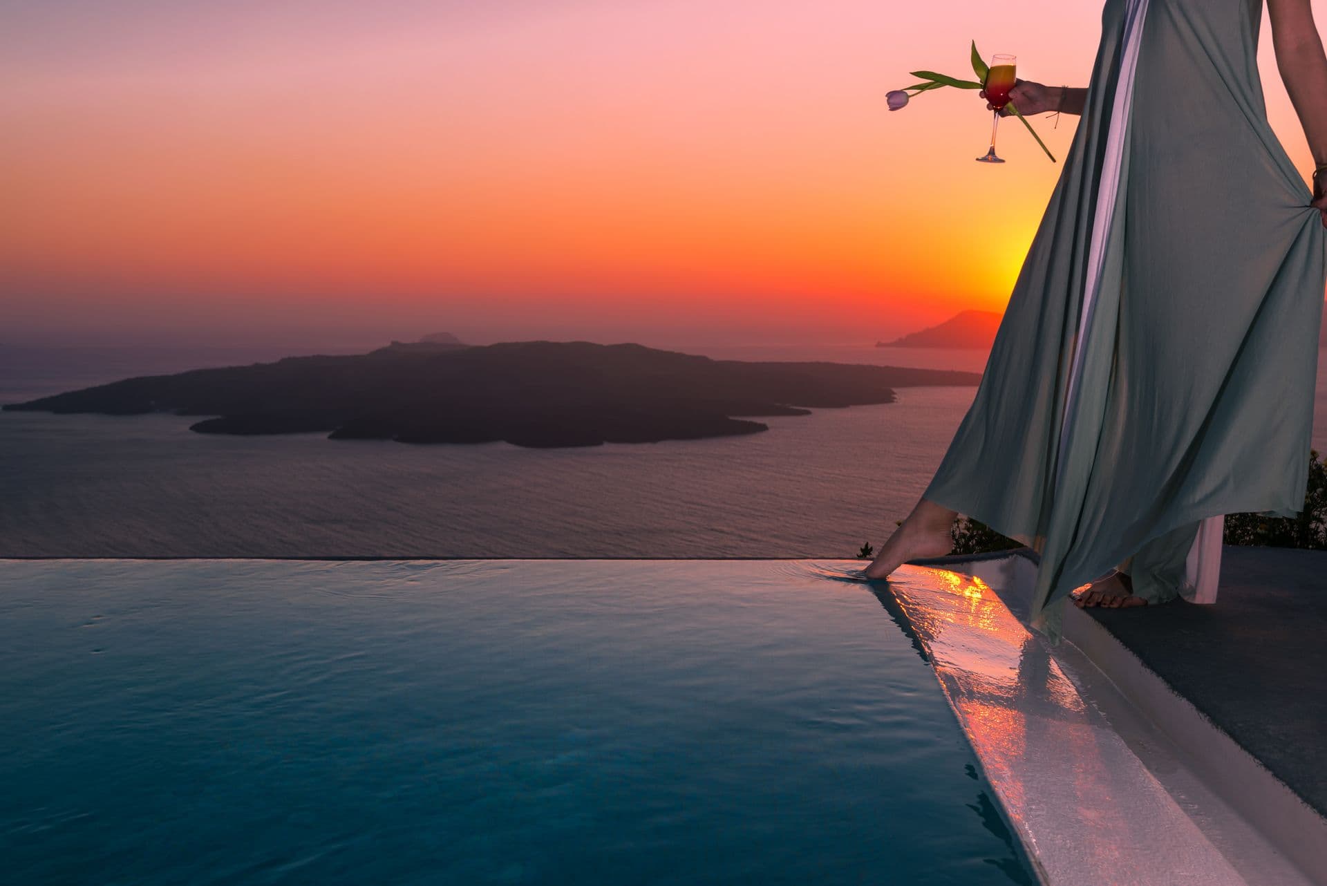 Adamant Suites Santorini