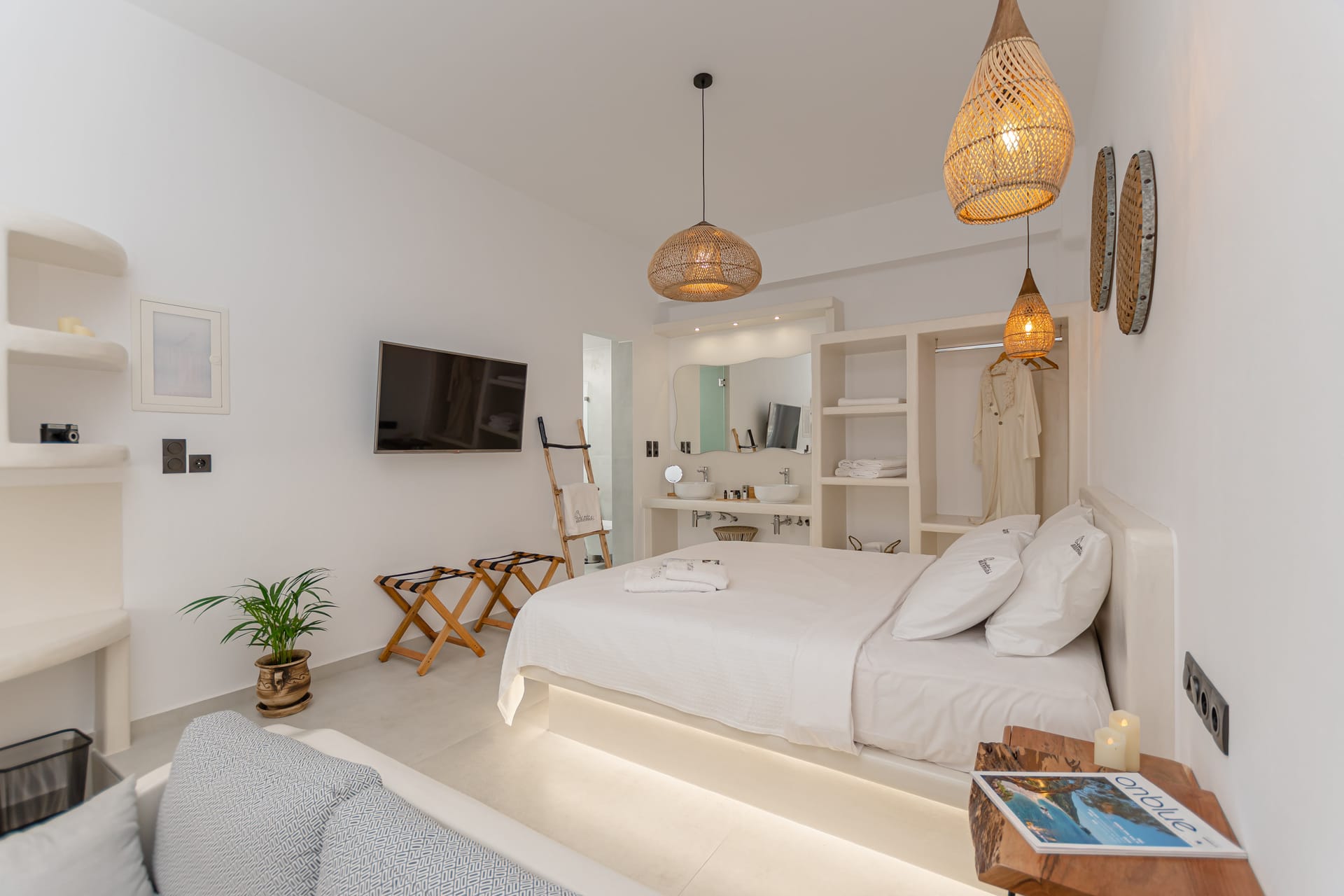 Adama's Suites
