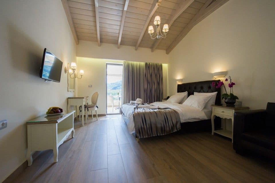 Adam's Hotel