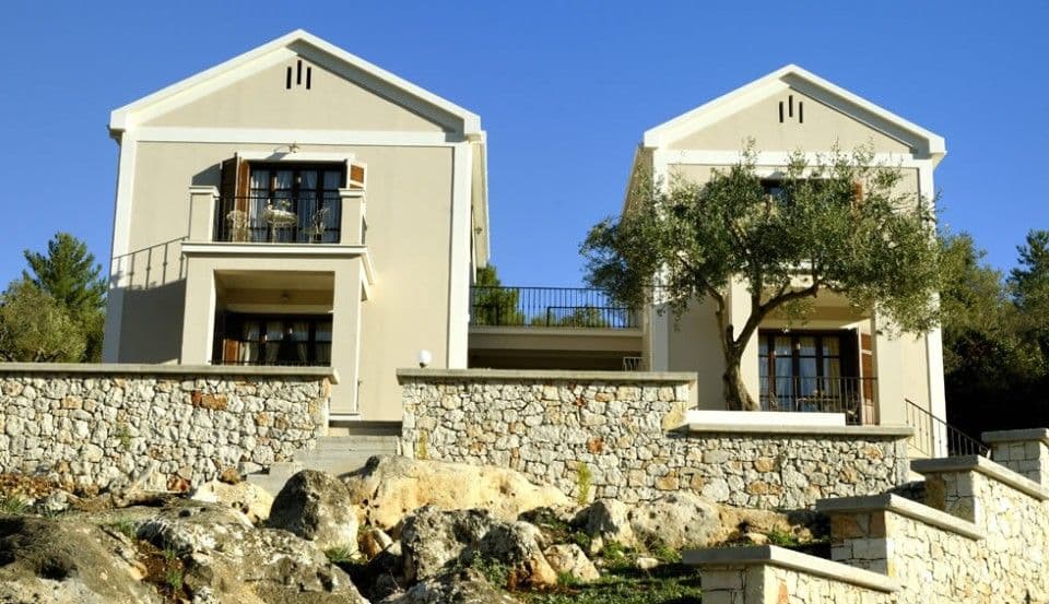 Adastra Ithaca Luxury Suites