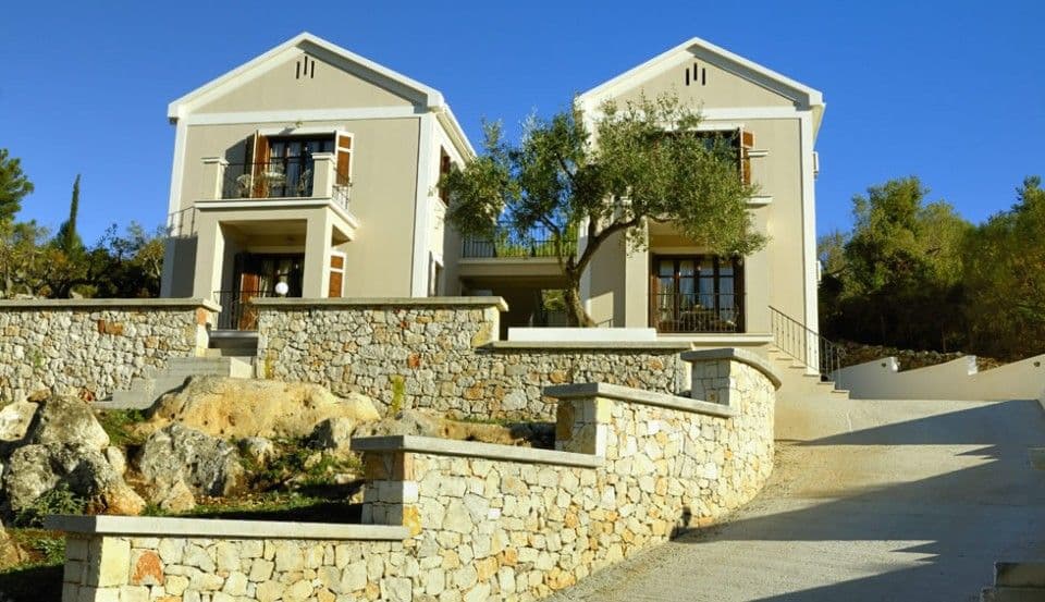 Adastra Ithaca Luxury Suites