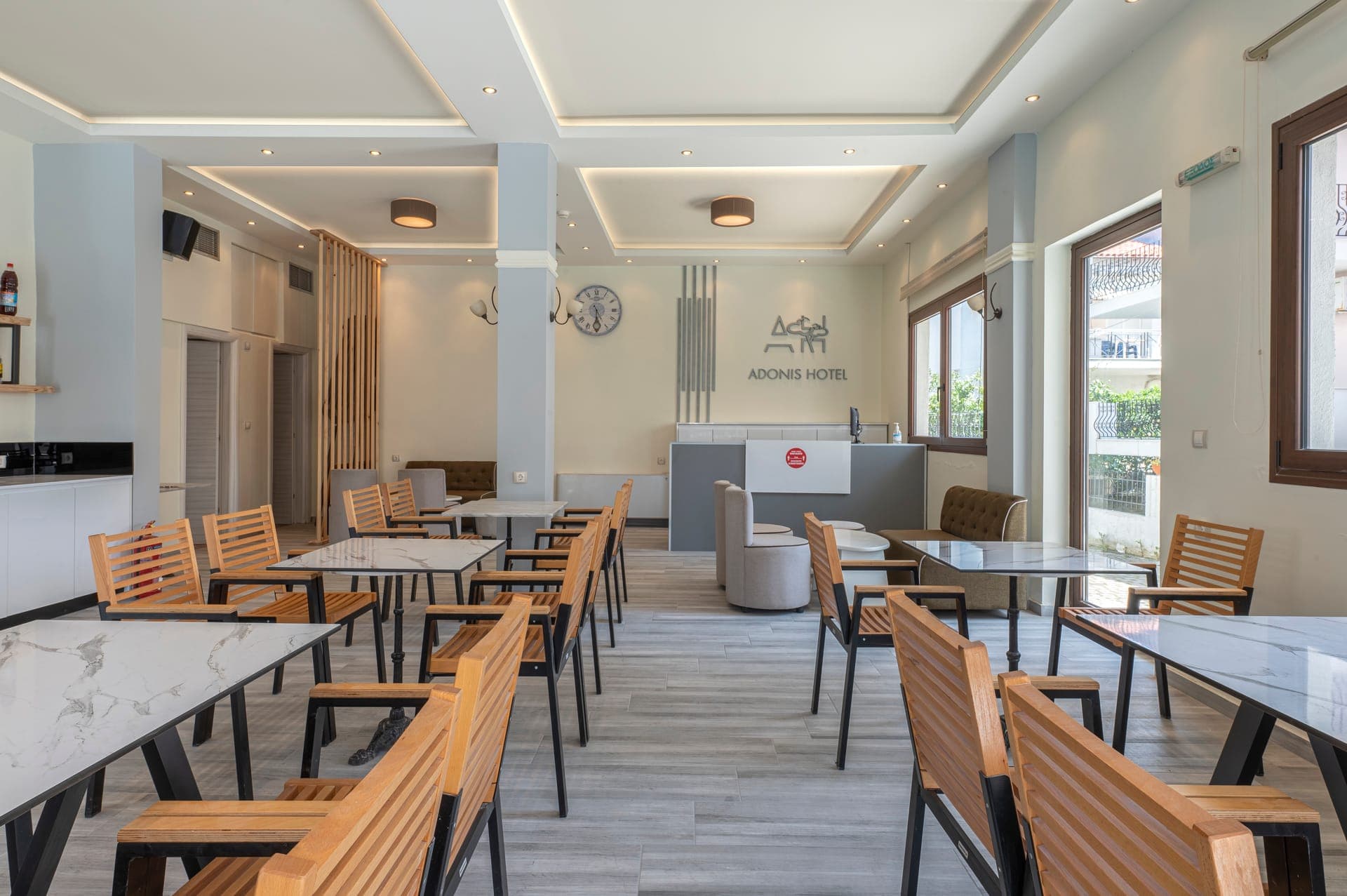 Adonis Hotel