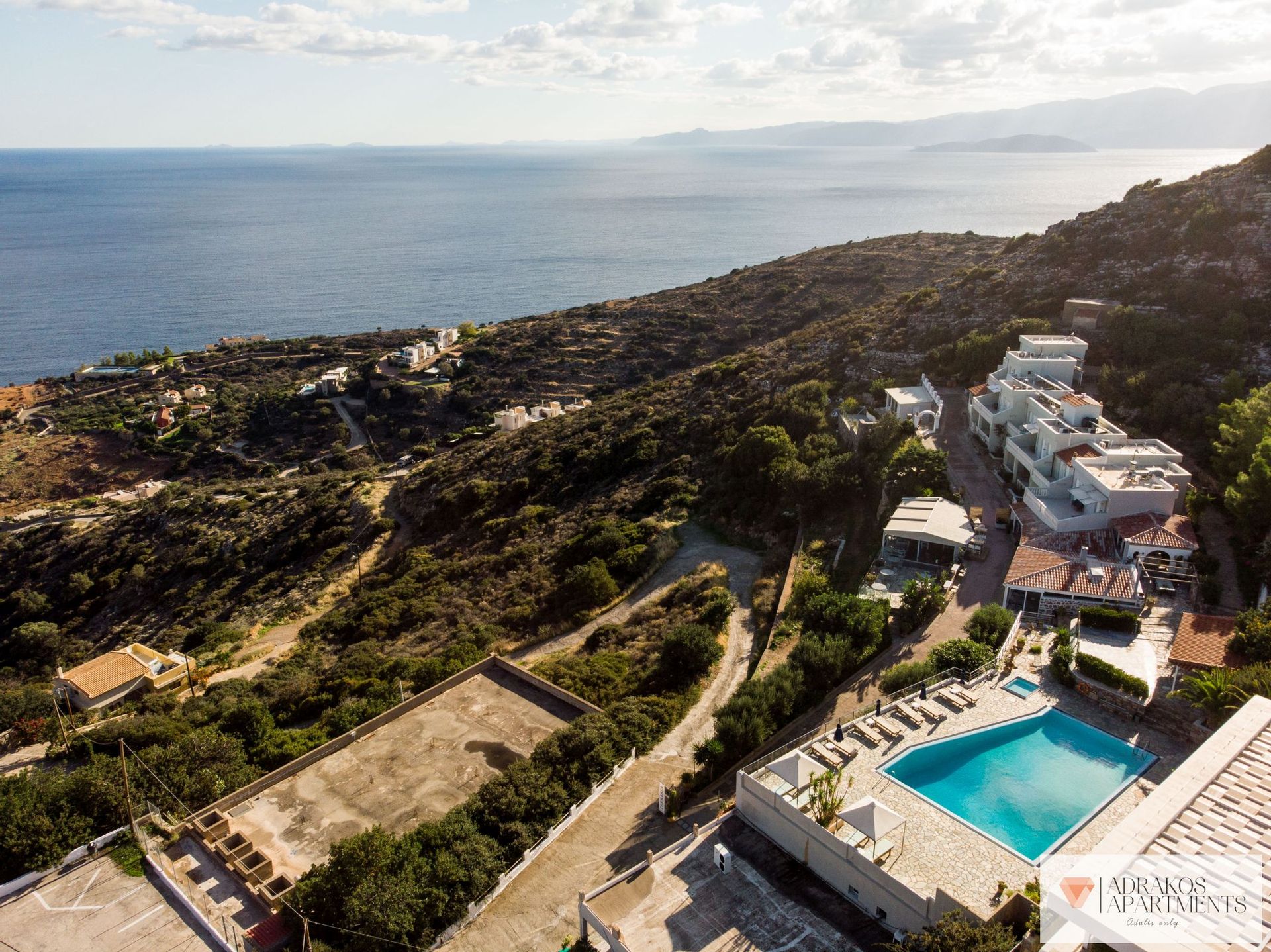 Adrakos Apartments