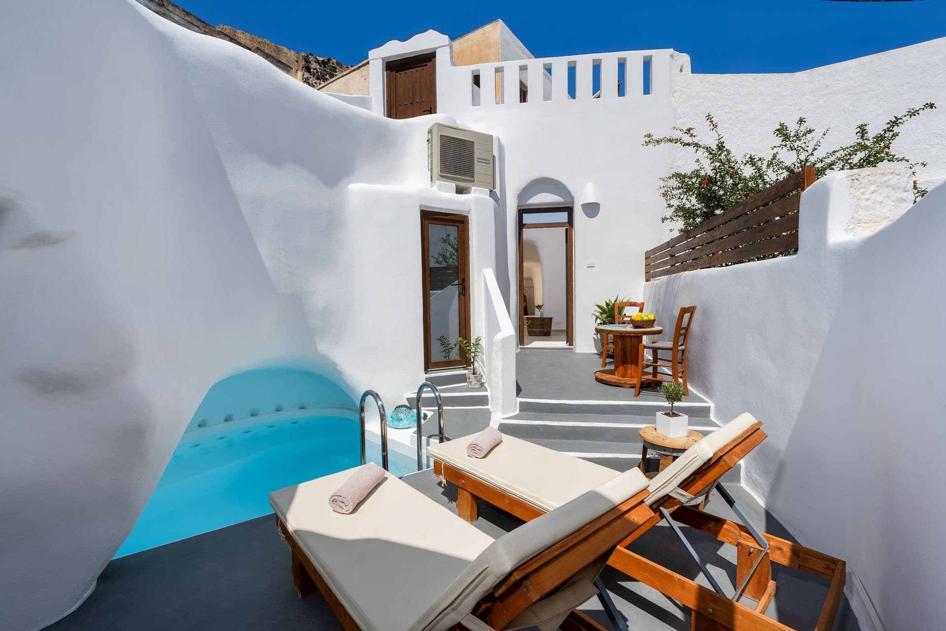 Aegean Mist Luxury Suites