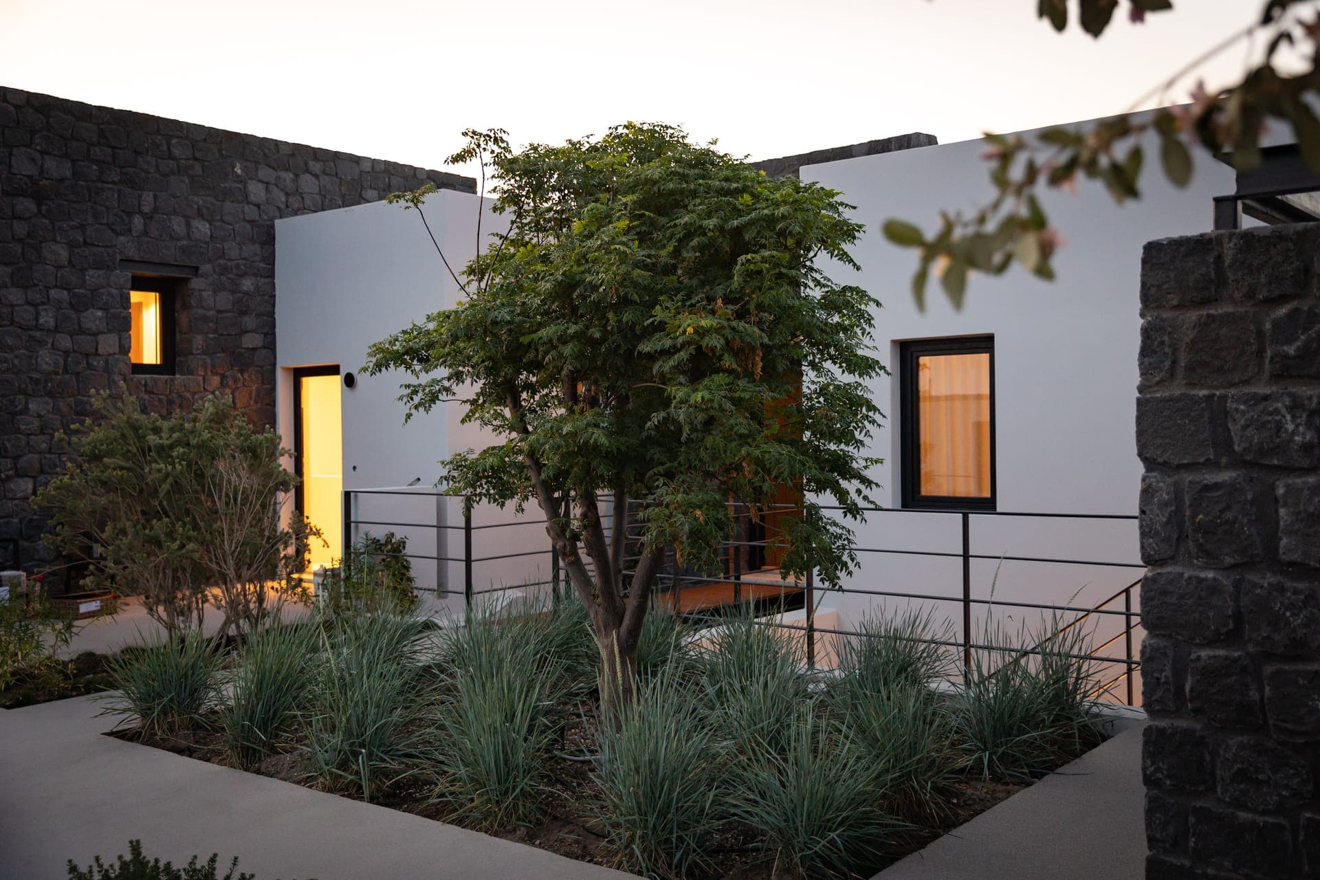Aernia Suites & Art