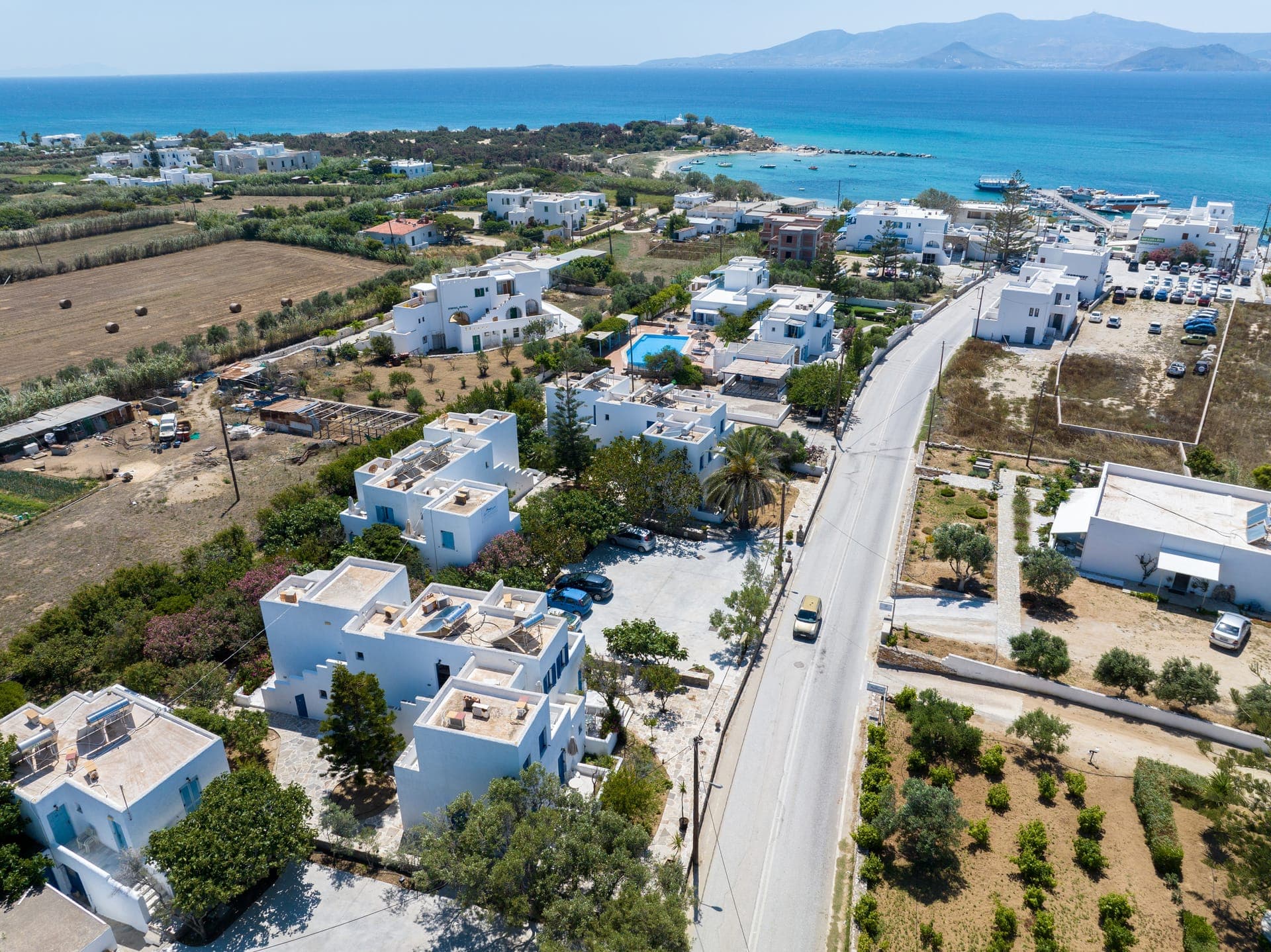 Agia Anna Living
