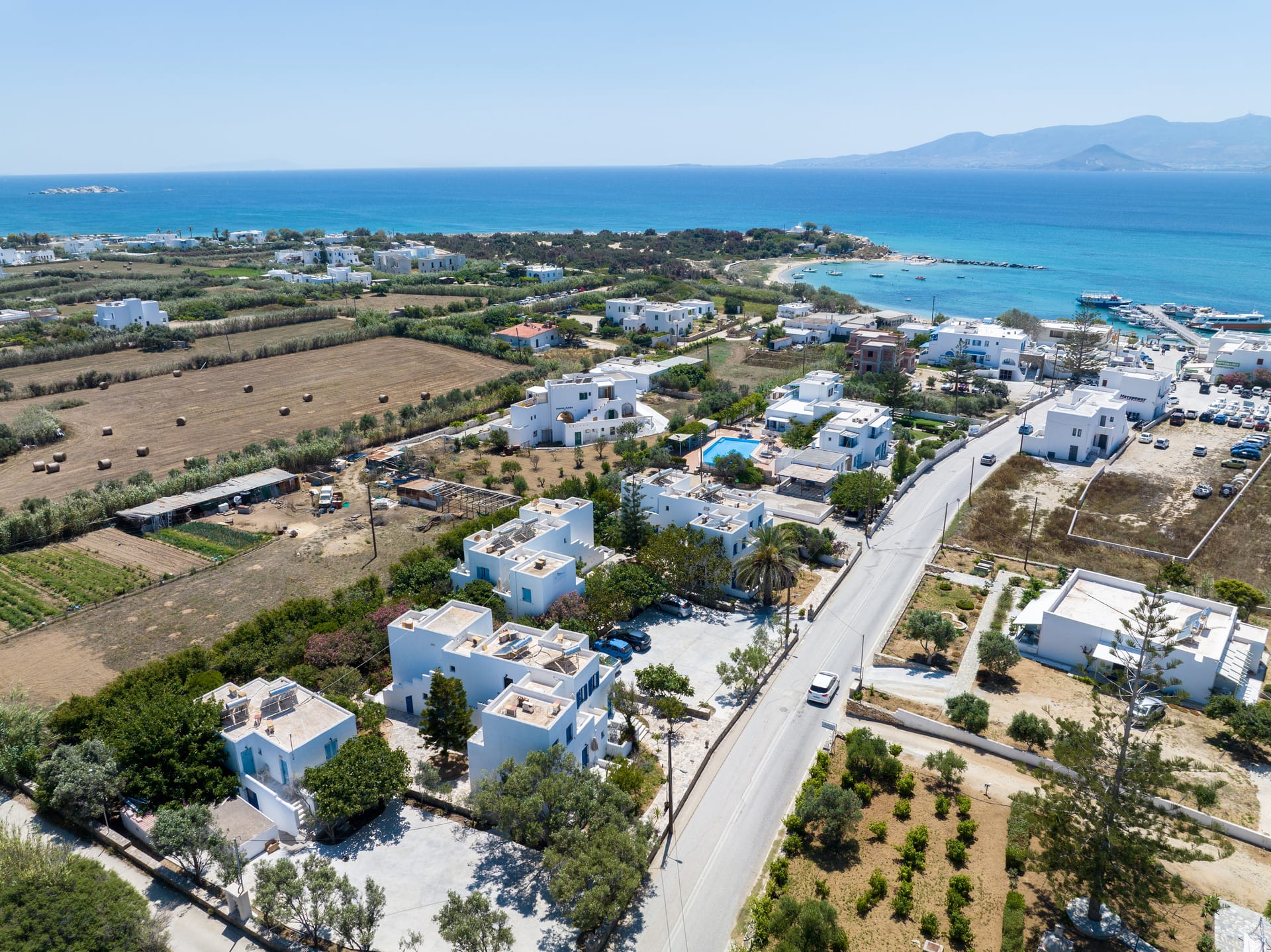 Agia Anna Living