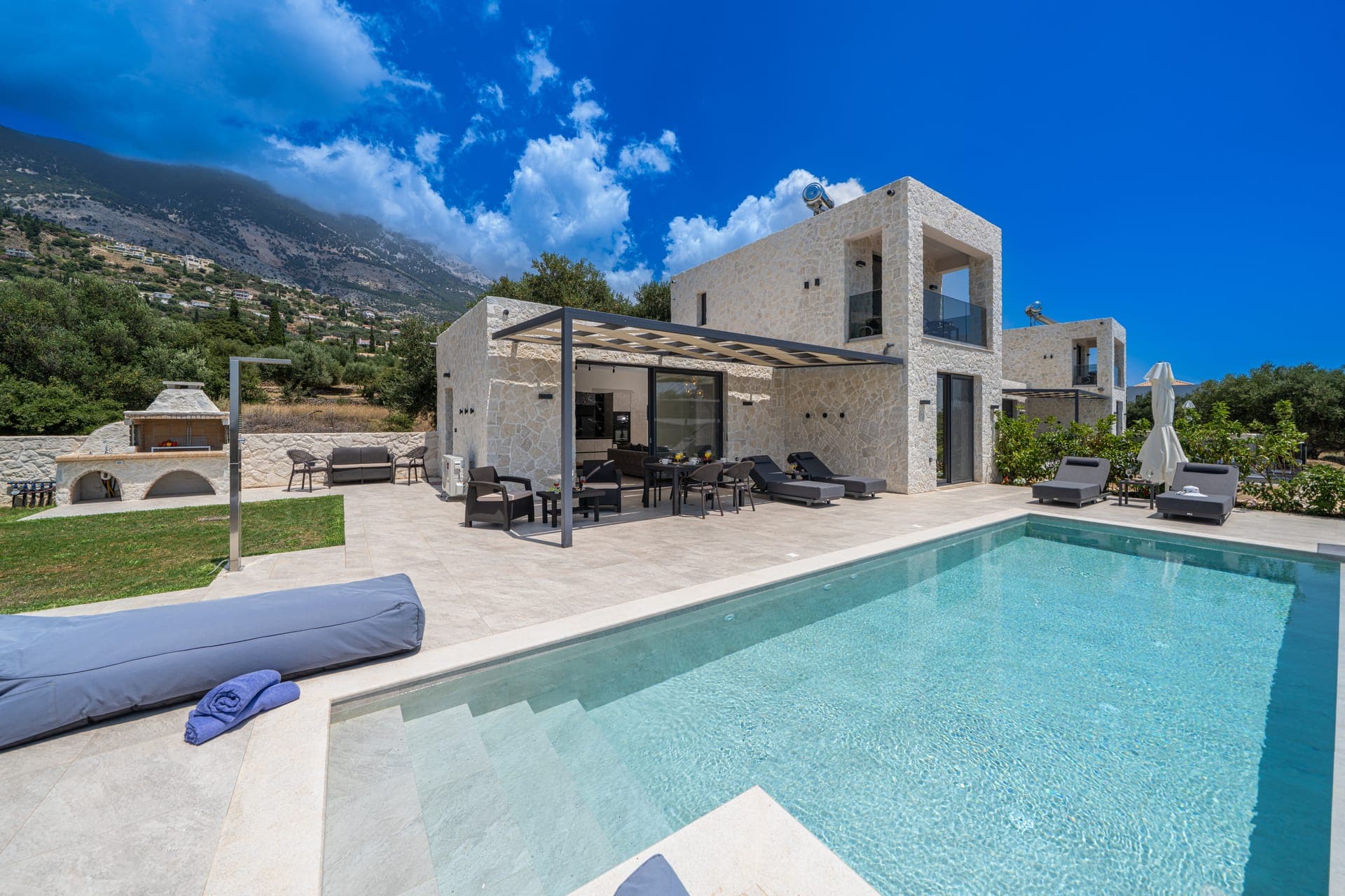 Aggelatos Stone Villas