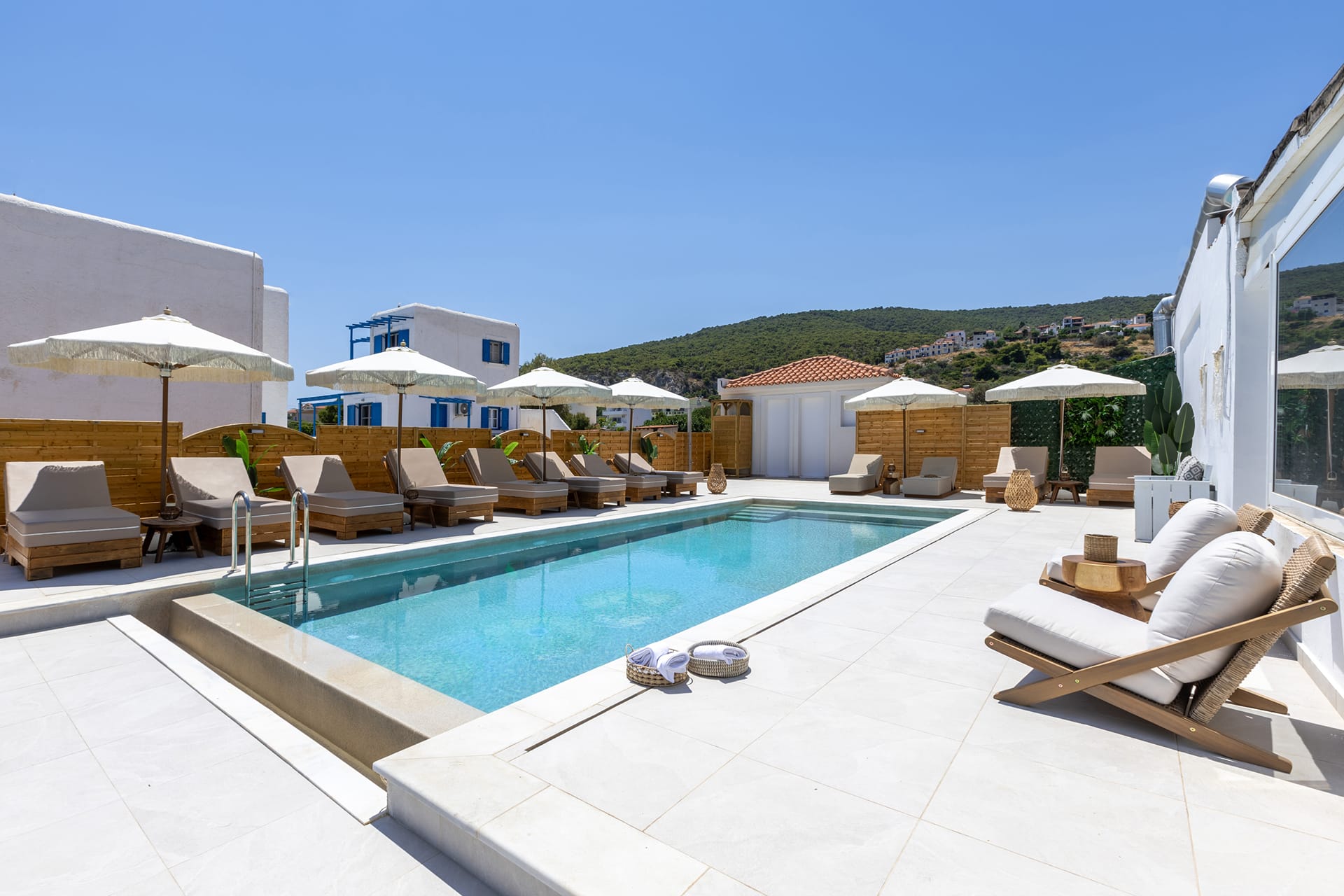 Laza Beach Inn Agistri