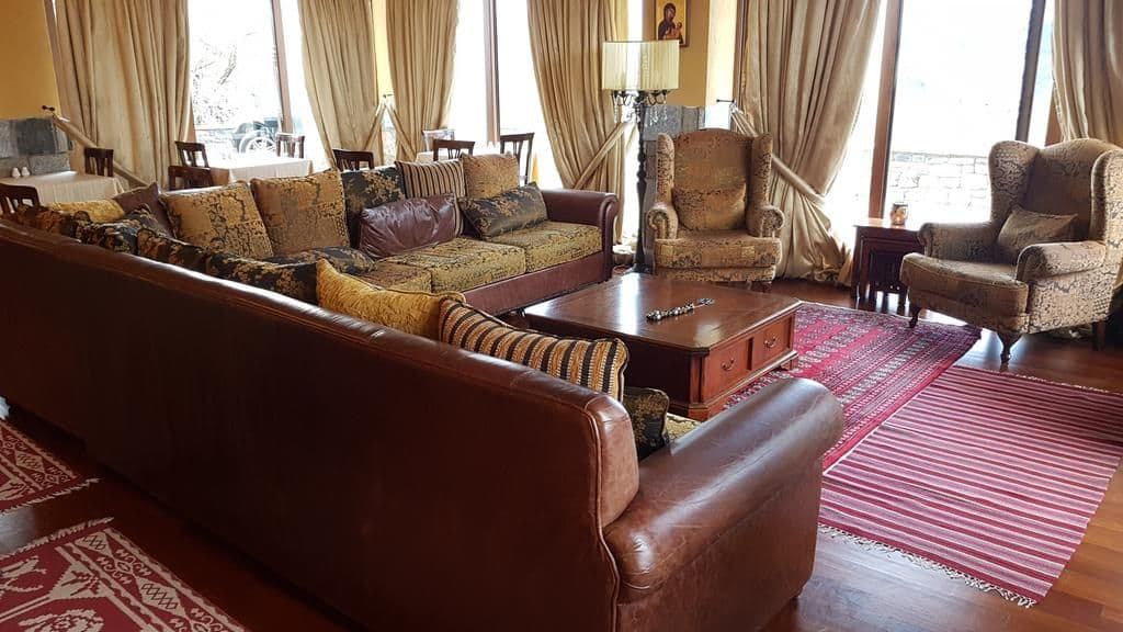 Aiora Luxury Suites
