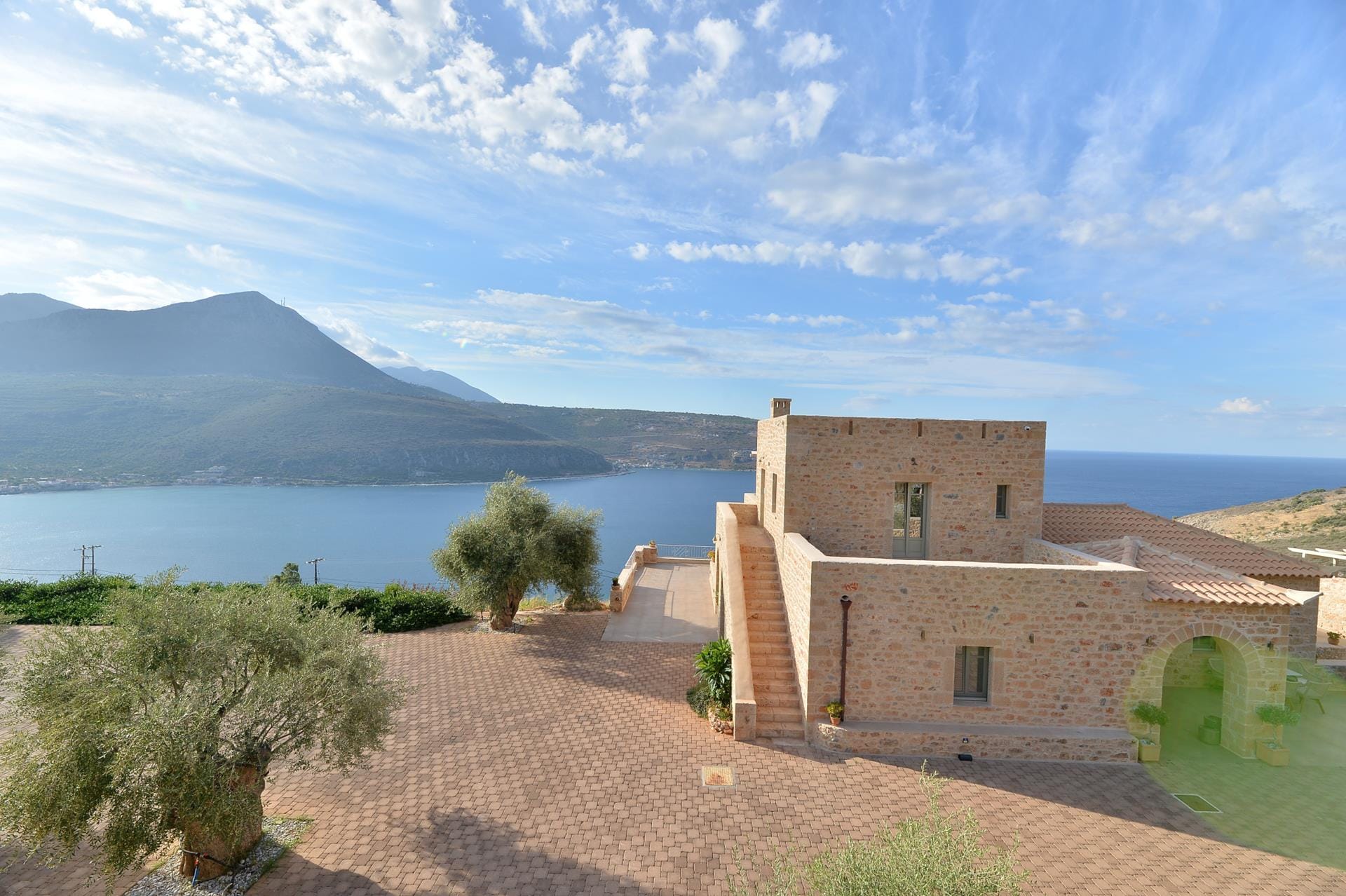Akrolithi Boutique Hotel