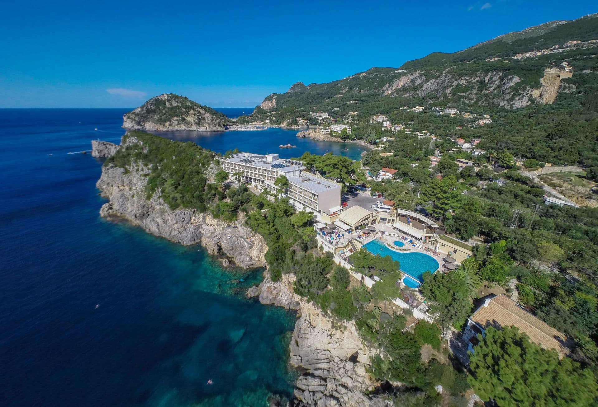 Akrotiri Beach Hotel