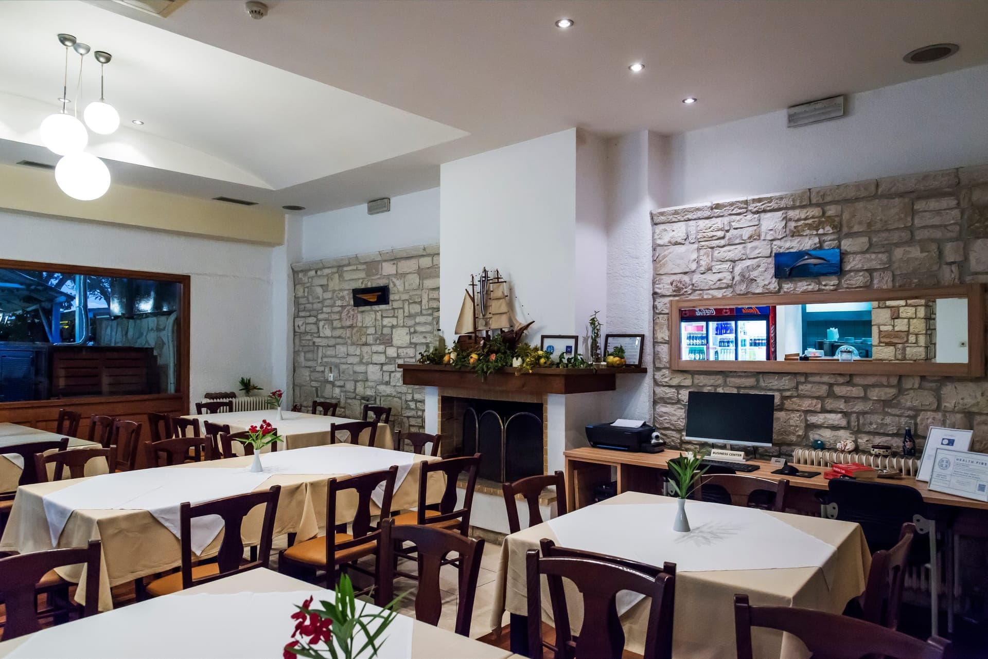 Akroyali Hotel & Villa Ganios Apartments