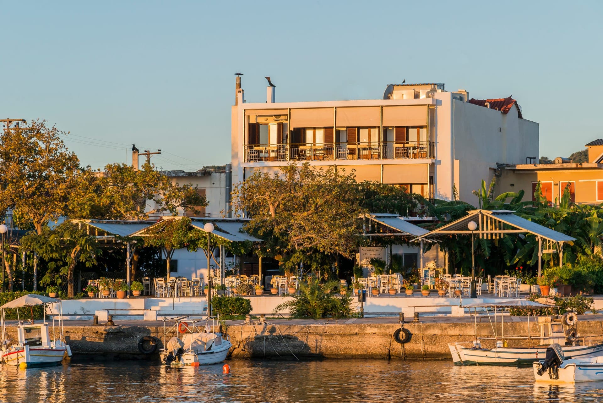 Akroyali Hotel & Villa Ganios Apartments