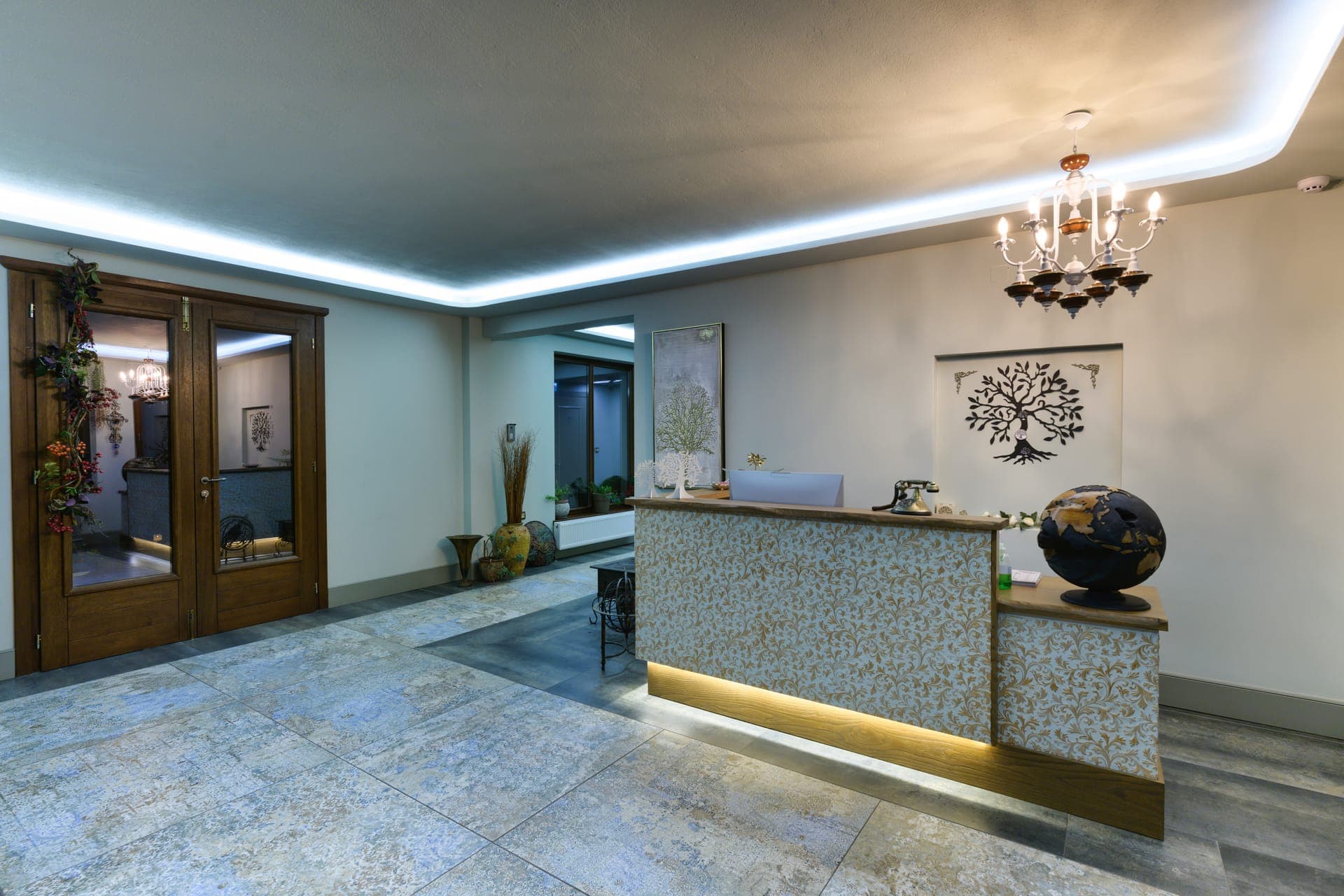 Albero Hotel