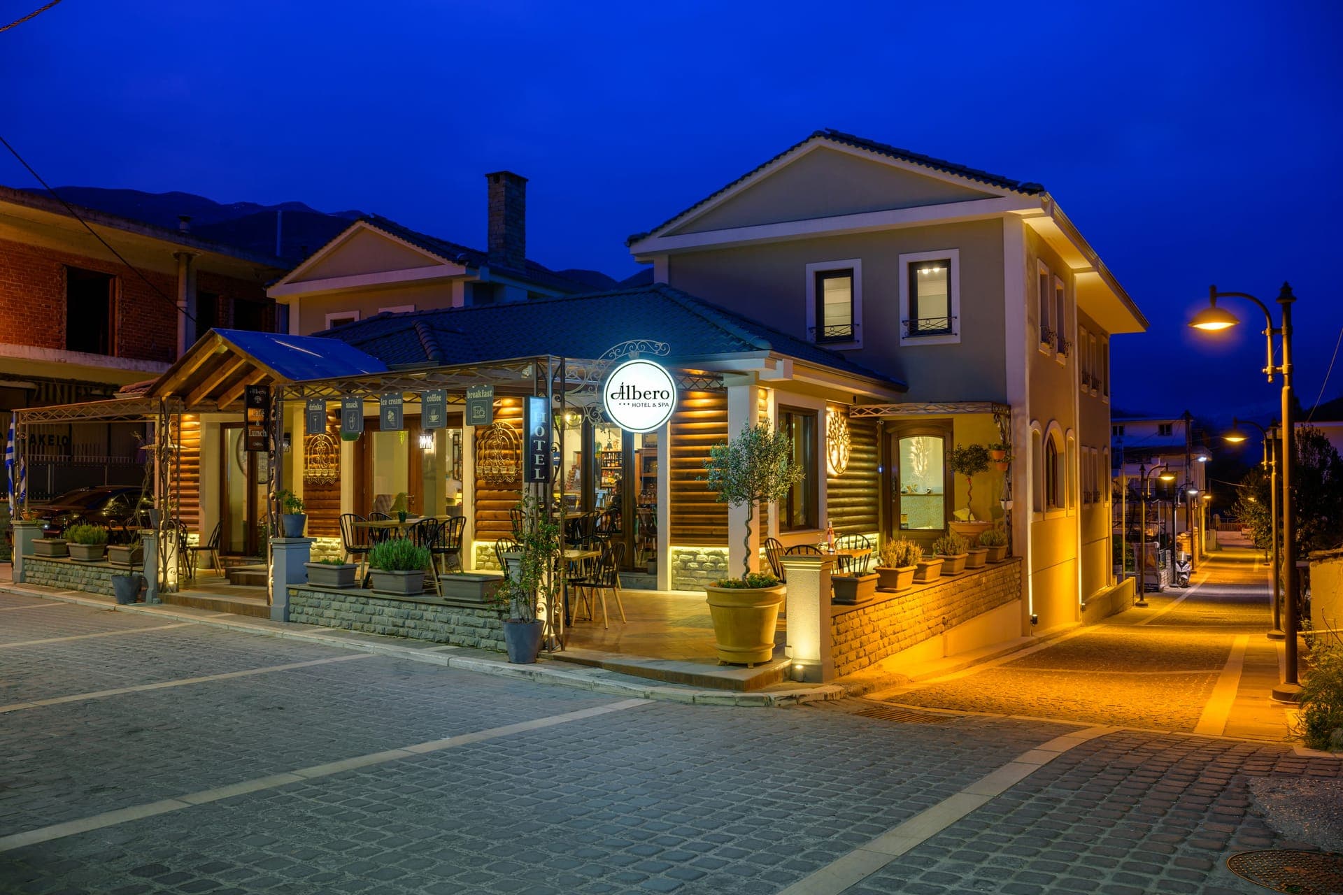 Albero Hotel