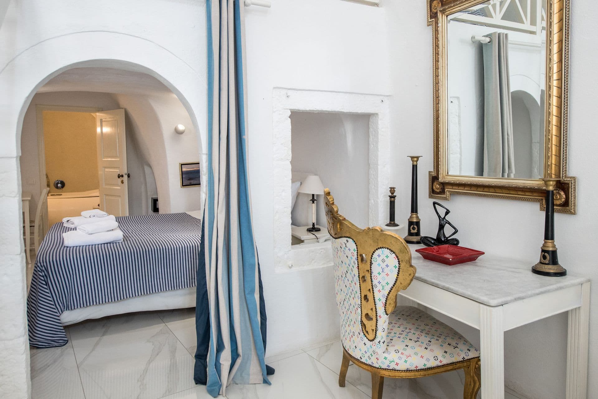 Alexander Villas Santorini