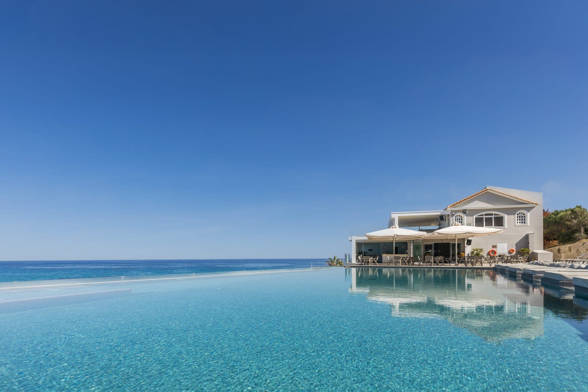 Alexandra Beach Resort & Spa