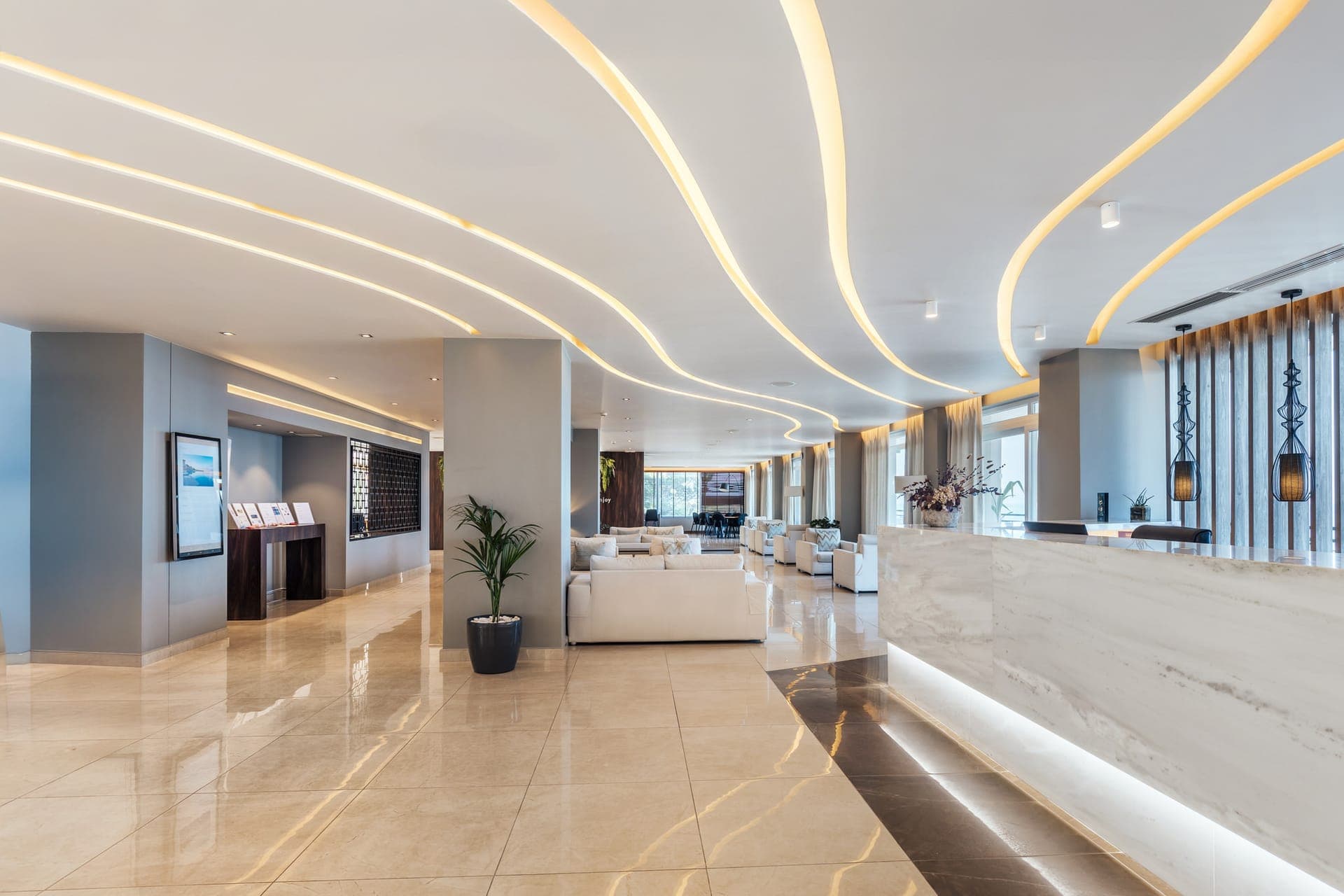 Alexandra Beach Resort & Spa