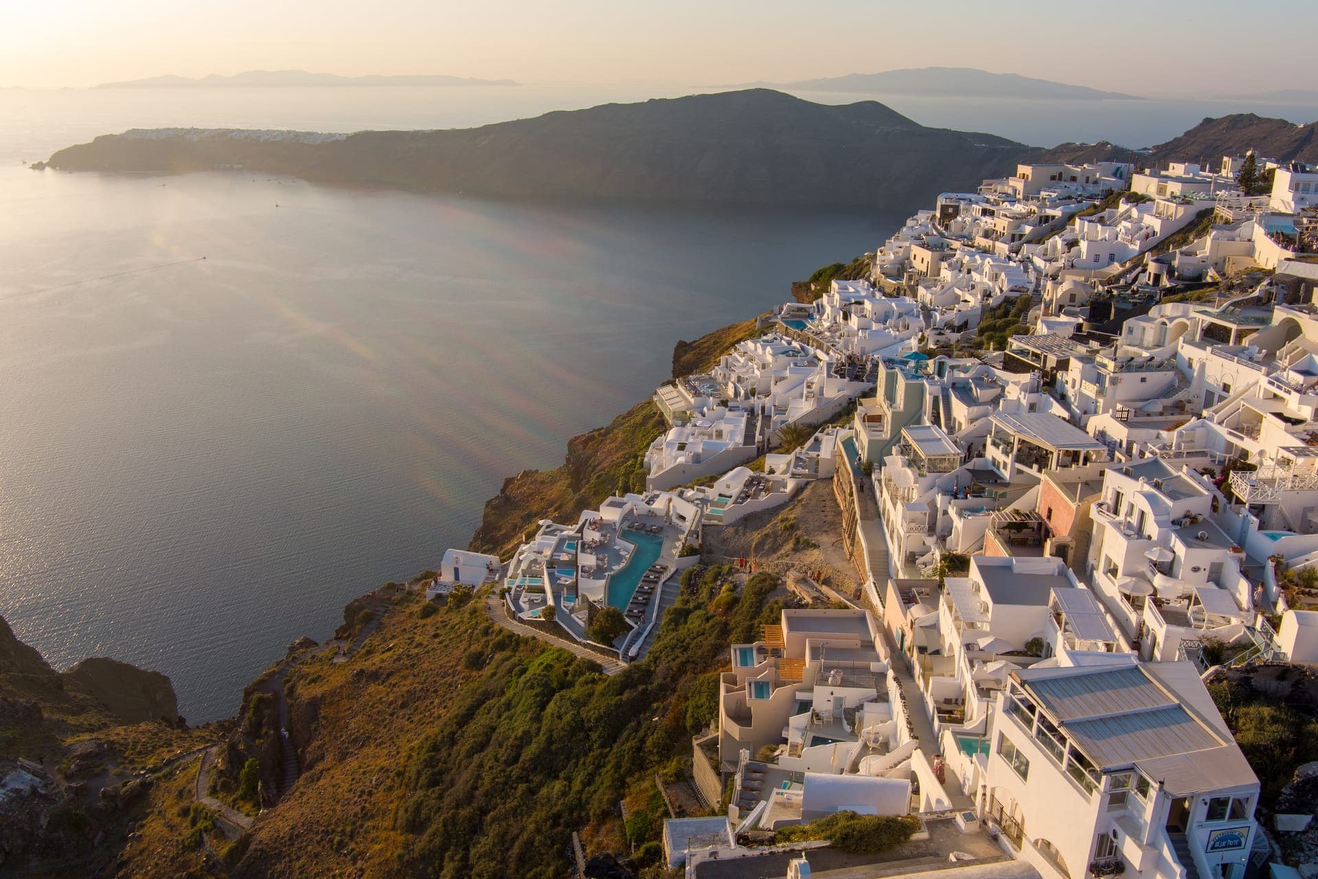 Anemos Cave Suites