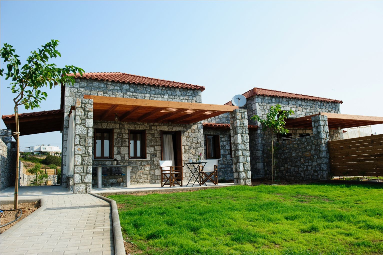 Alisahni Beachfront Villas