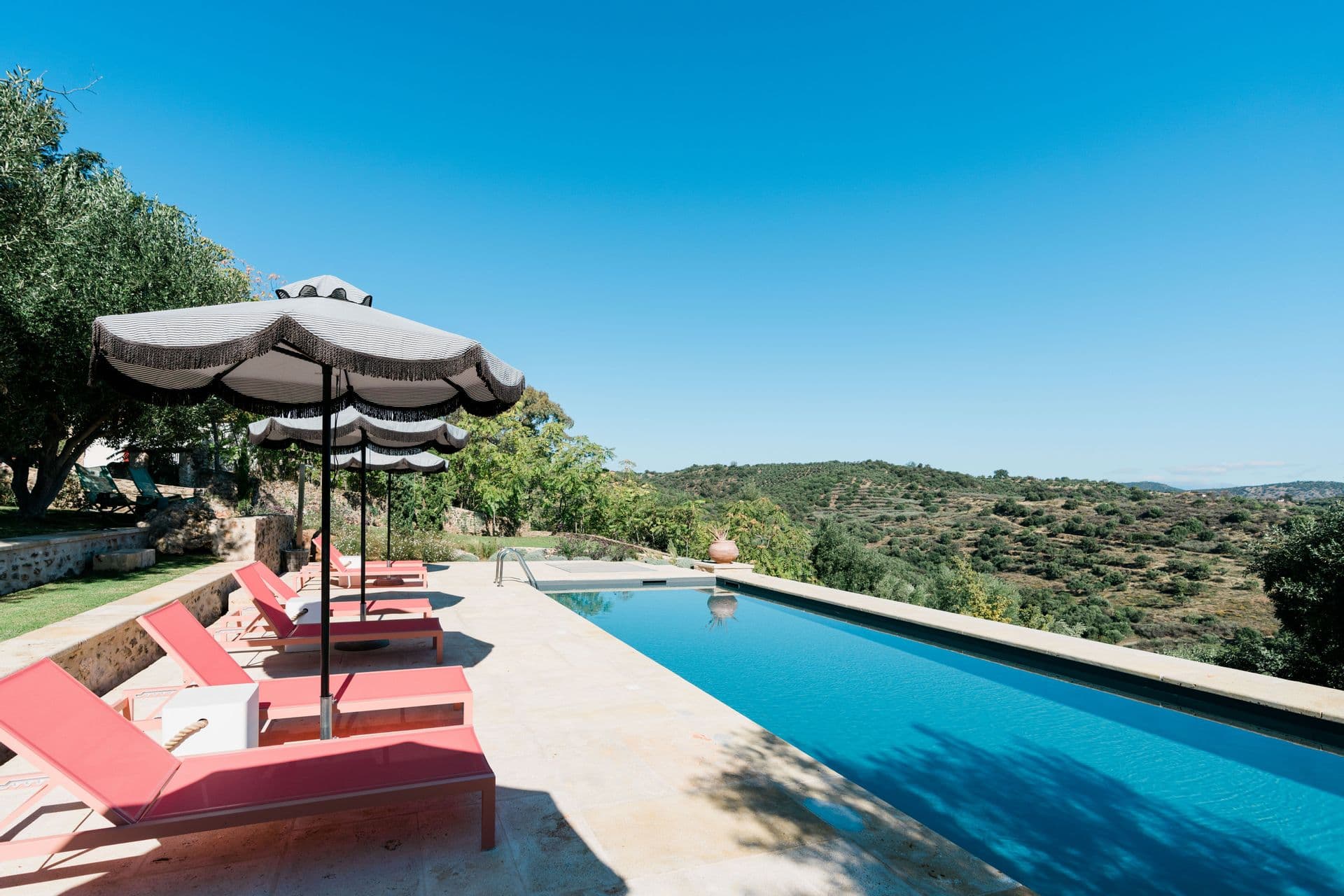 Alistos Hotel