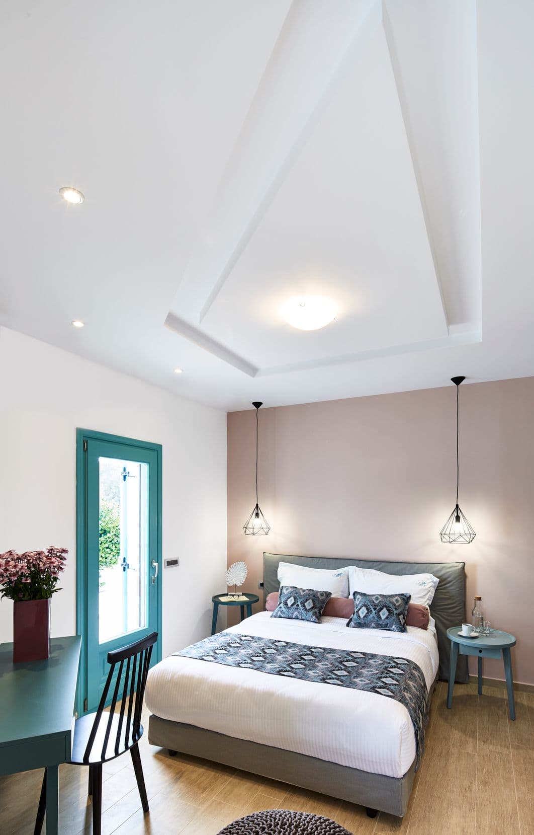 Almyriki Beach Villa Santorini