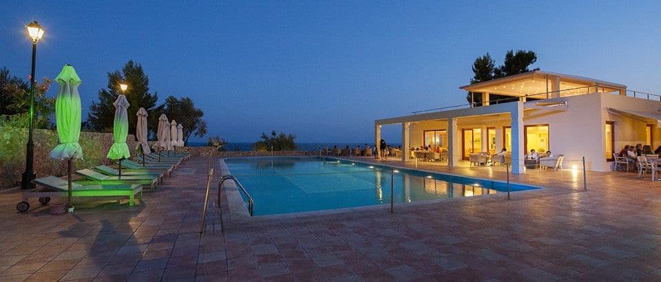 Alonissos Beach Bungalows & Suites Hotel