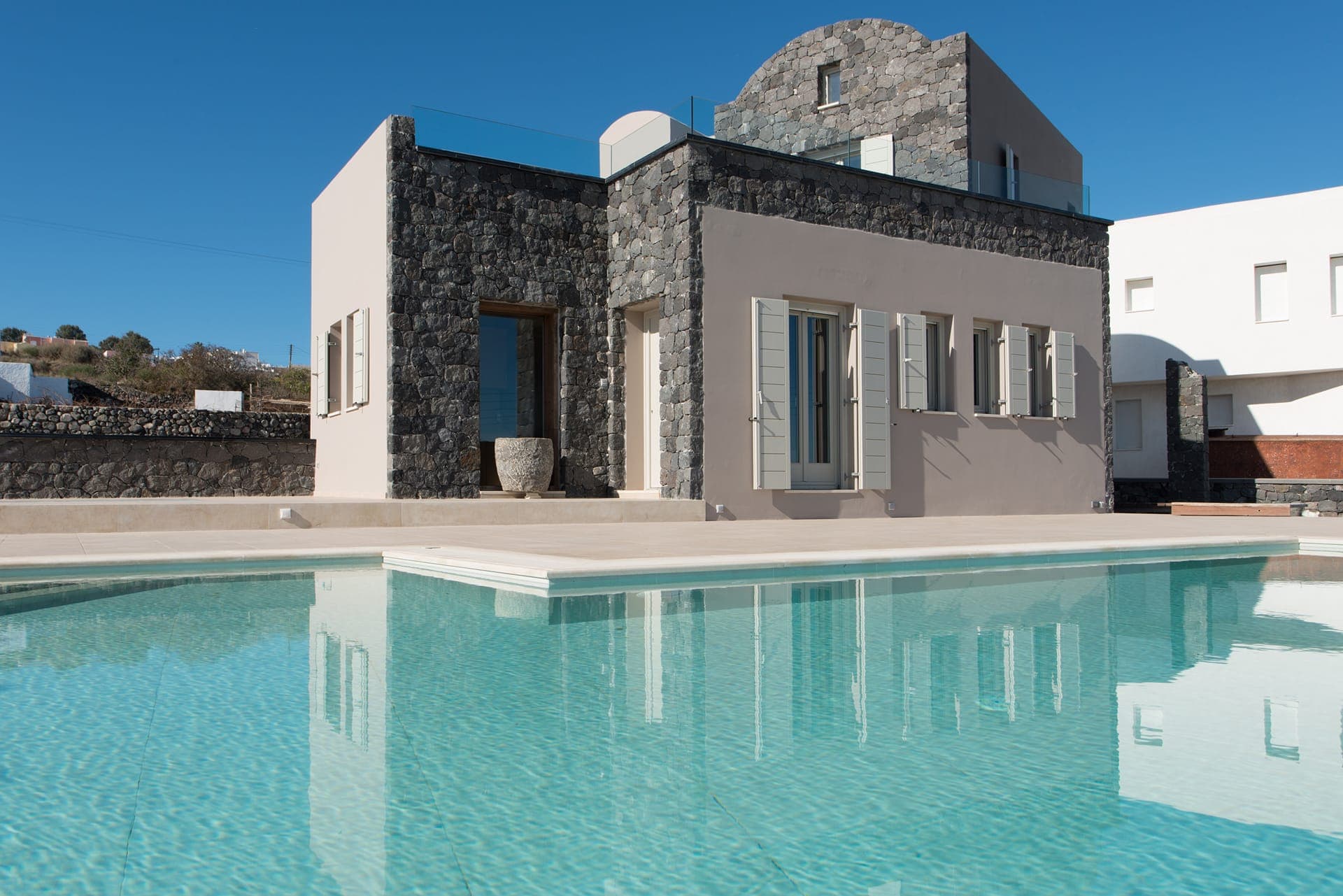 Amaranthine Villa Santorini