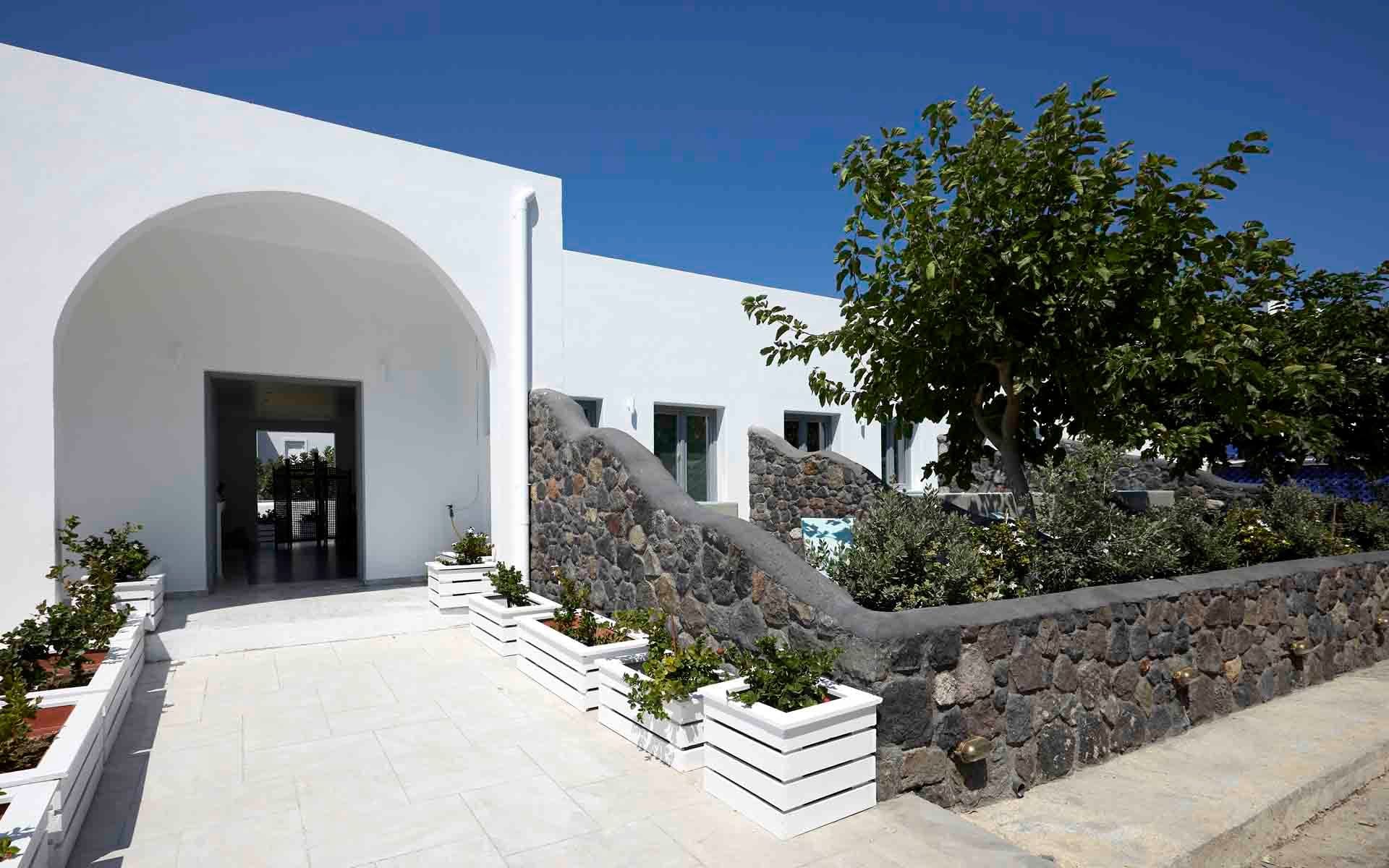 Amara Suites Santorini