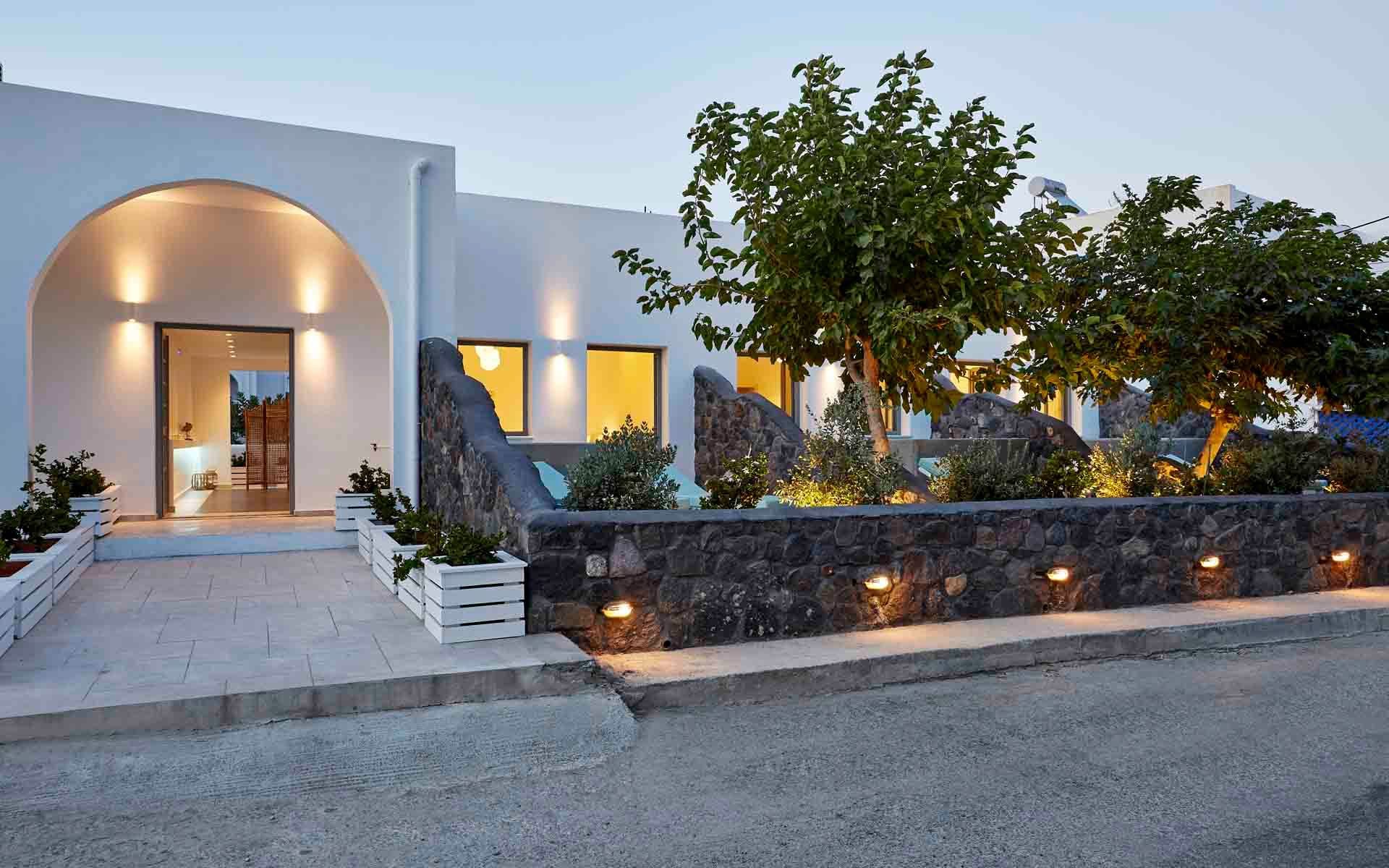 Amara Suites Santorini