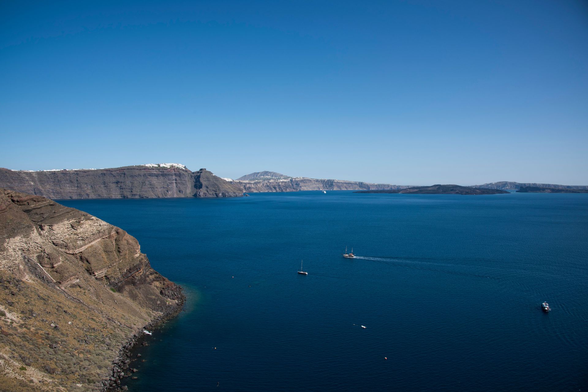 Ambition Suites Santorini
