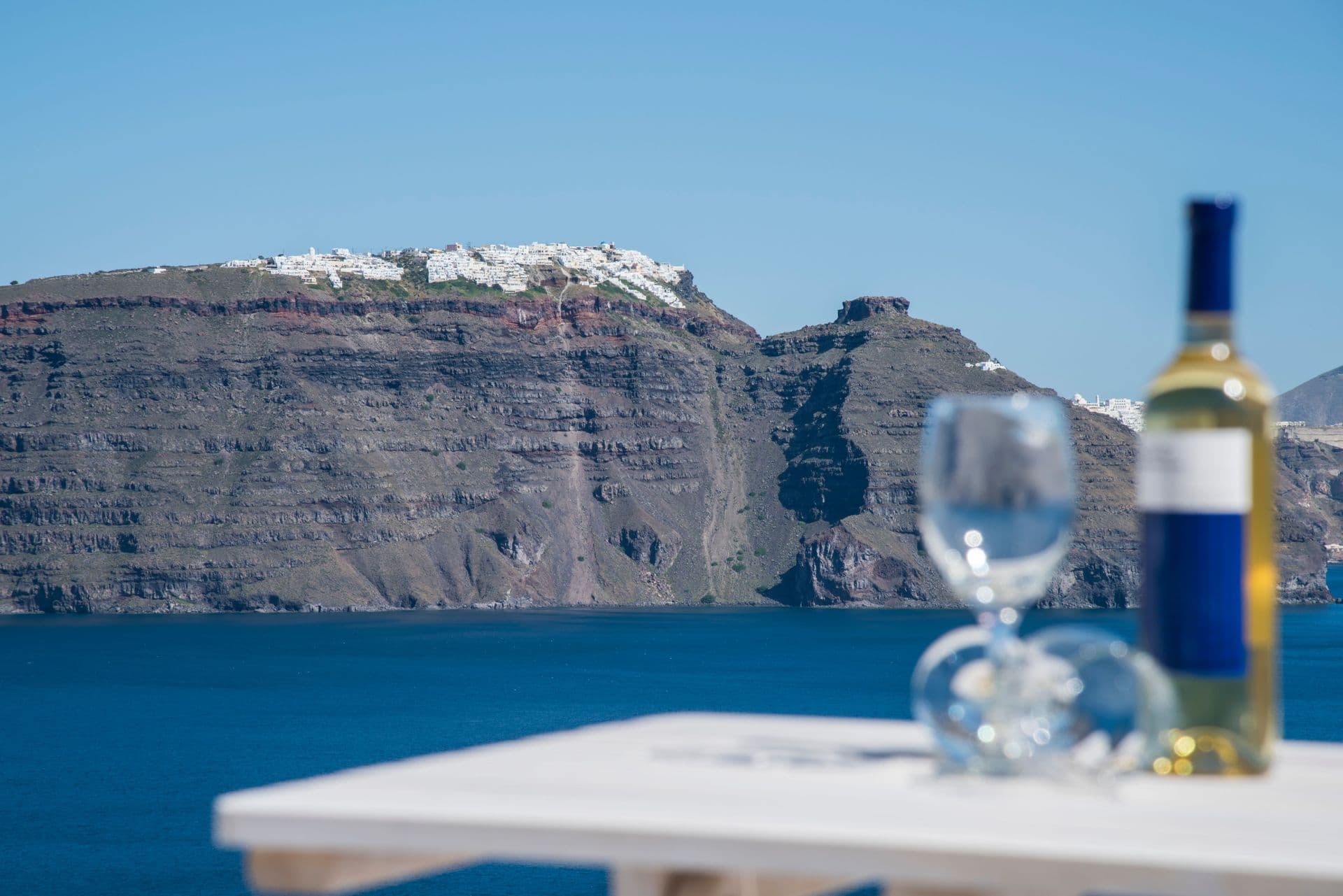Ambition Suites Santorini