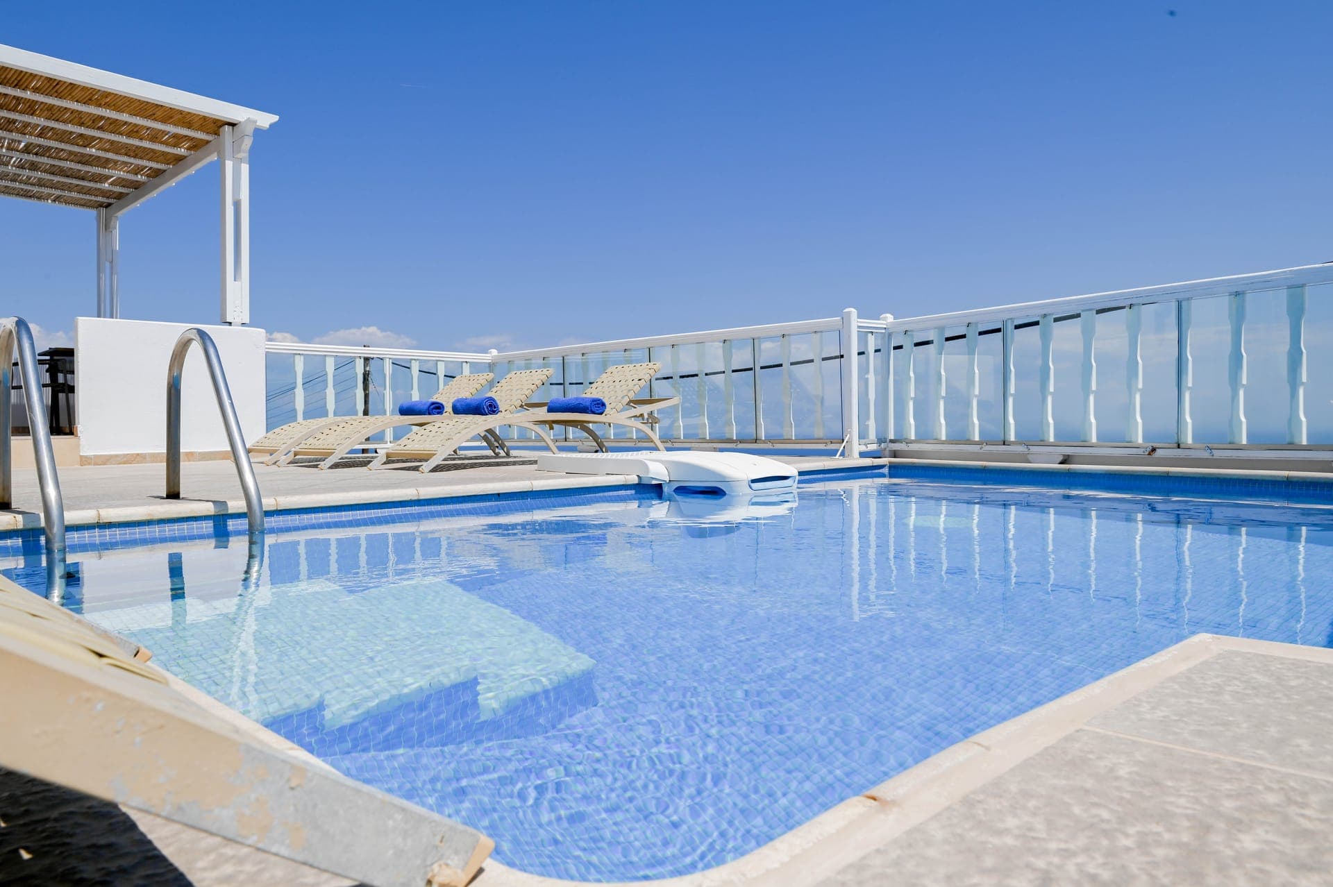 Amerisa Suites Santorini
