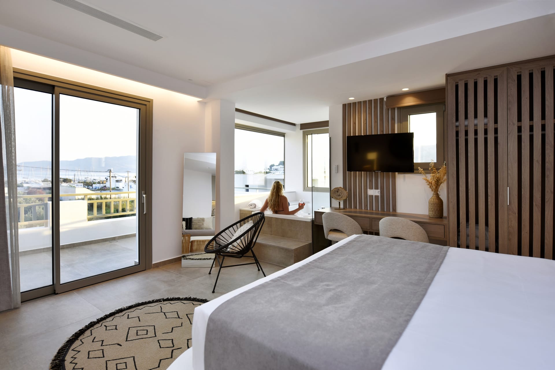 Anais Milos Suites