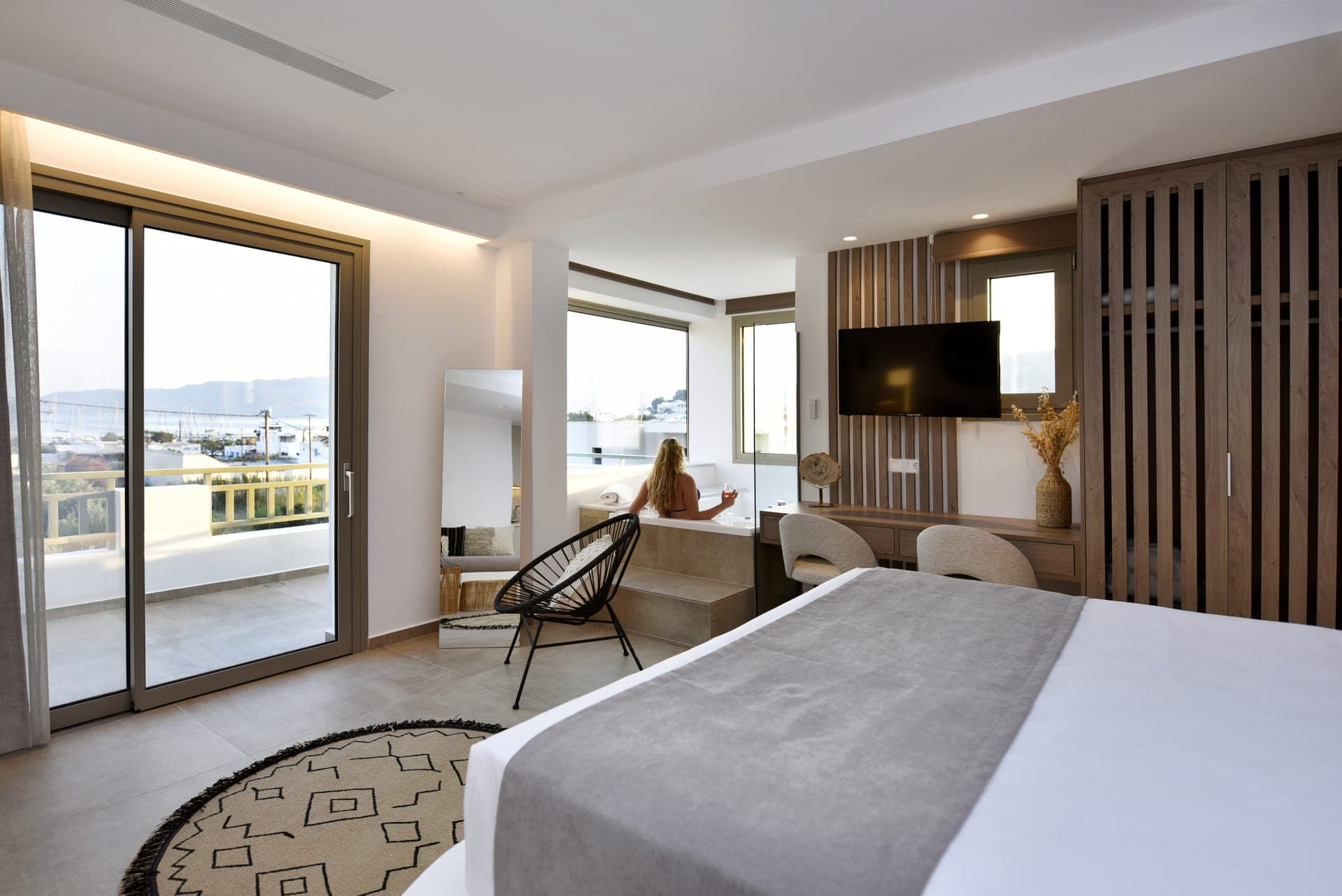 Anais Milos Suites
