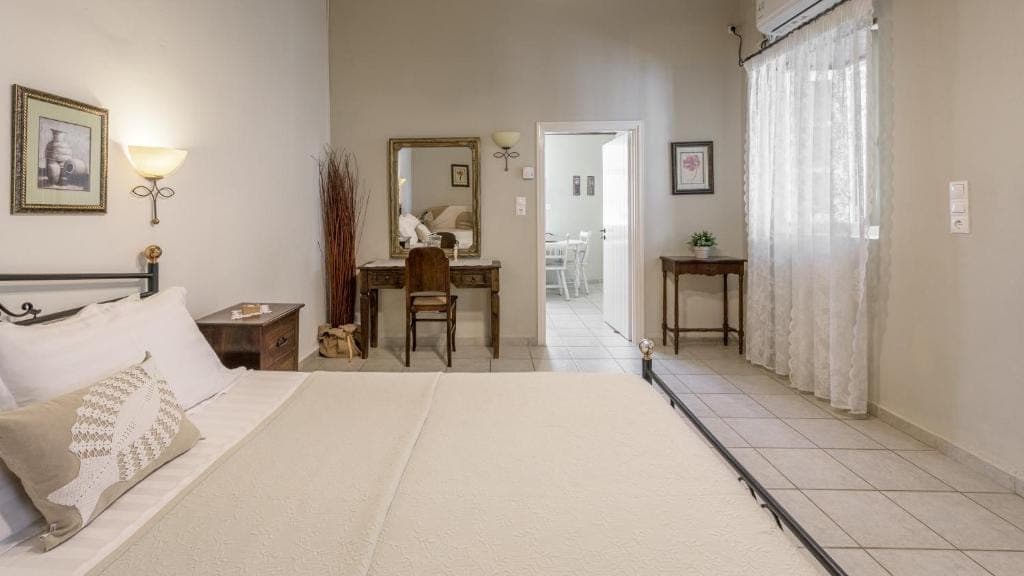 Anastasias Rooms Triovasalos