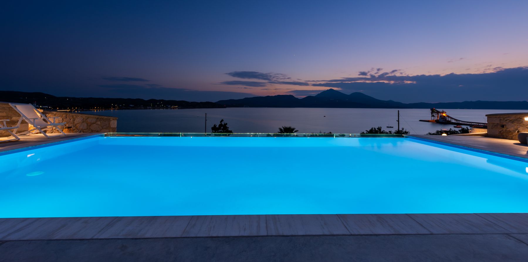 Anemi Suites