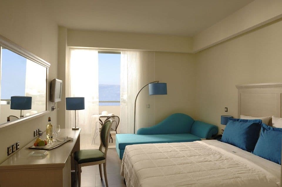 Angela Suites Boutique Hotel