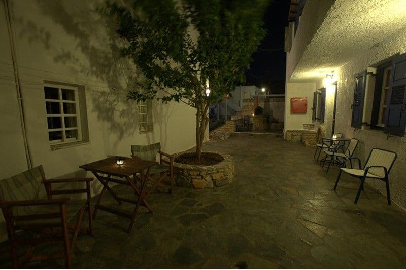 Aphrodite Hotel & Apartments