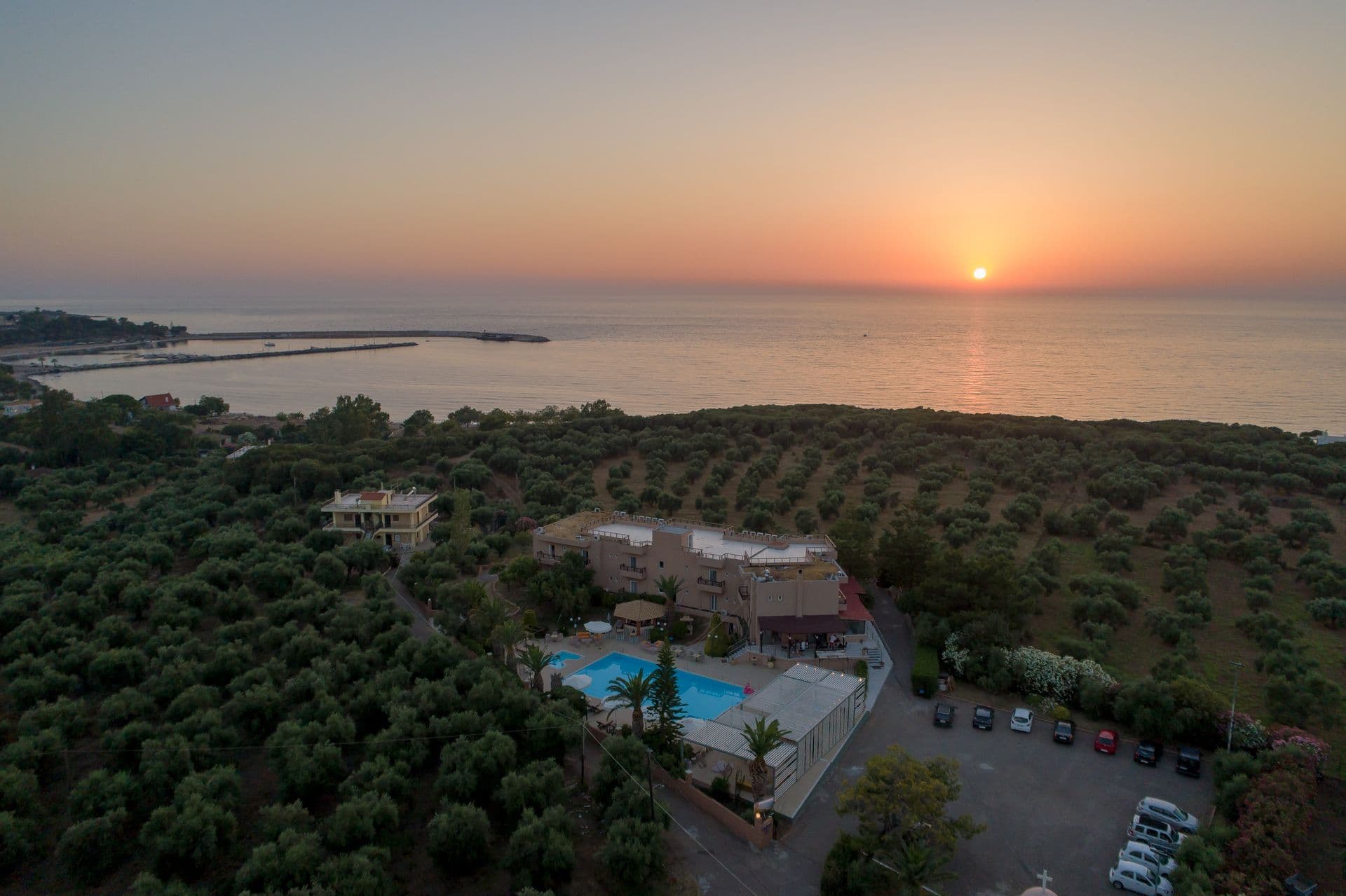 Apollo Resort Art Hotel