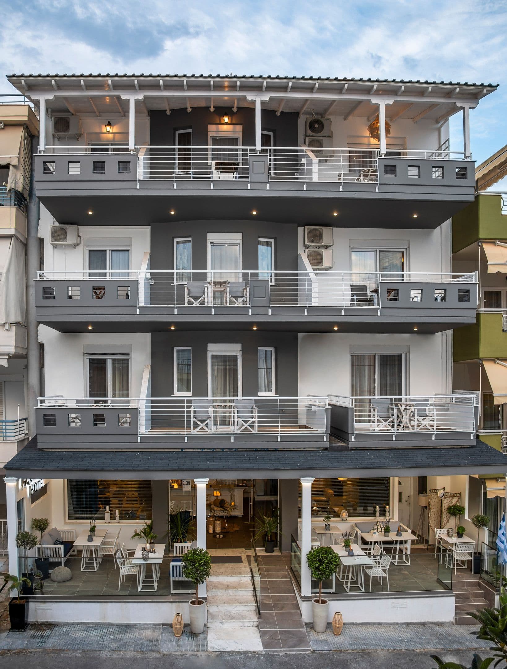 Aqua Mare Hotel & Sea Side