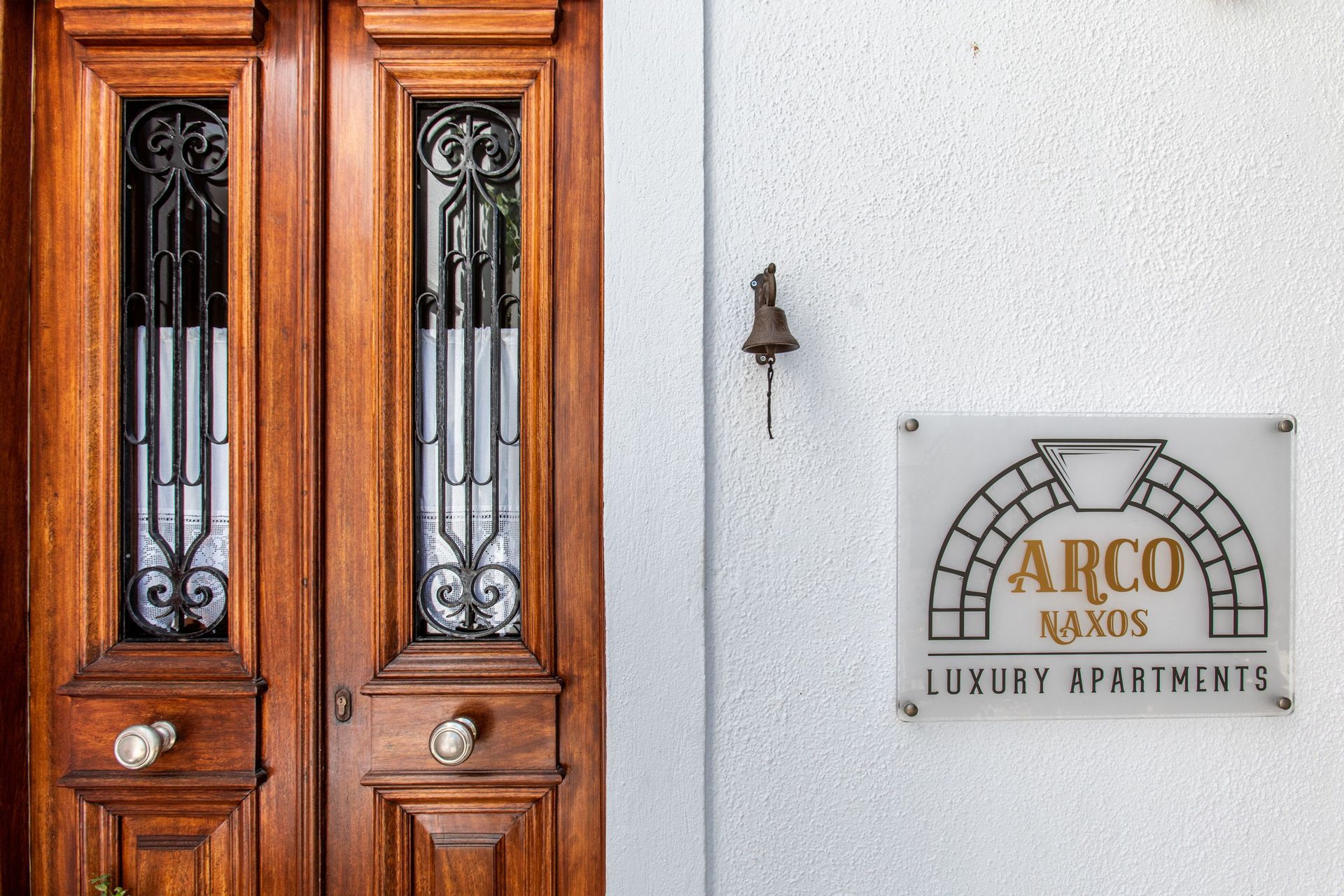 Arco Naxos Luxury Apartments
