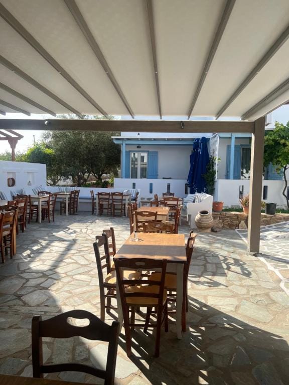 Argo Rooms Antiparos